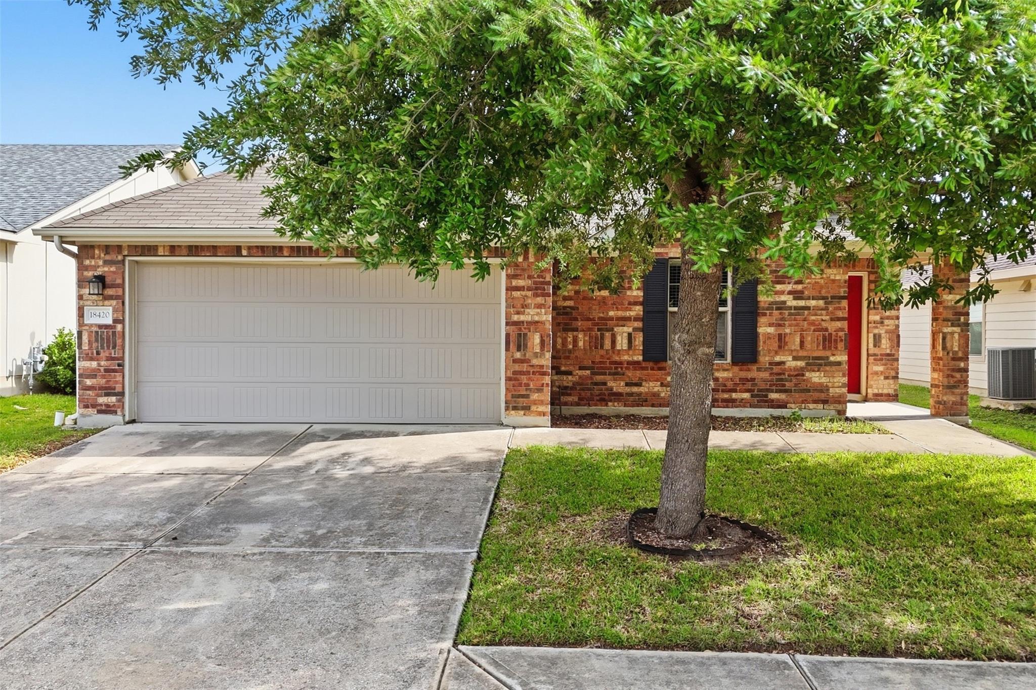 18420 Cloudmore Ln, Elgin, TX 78621