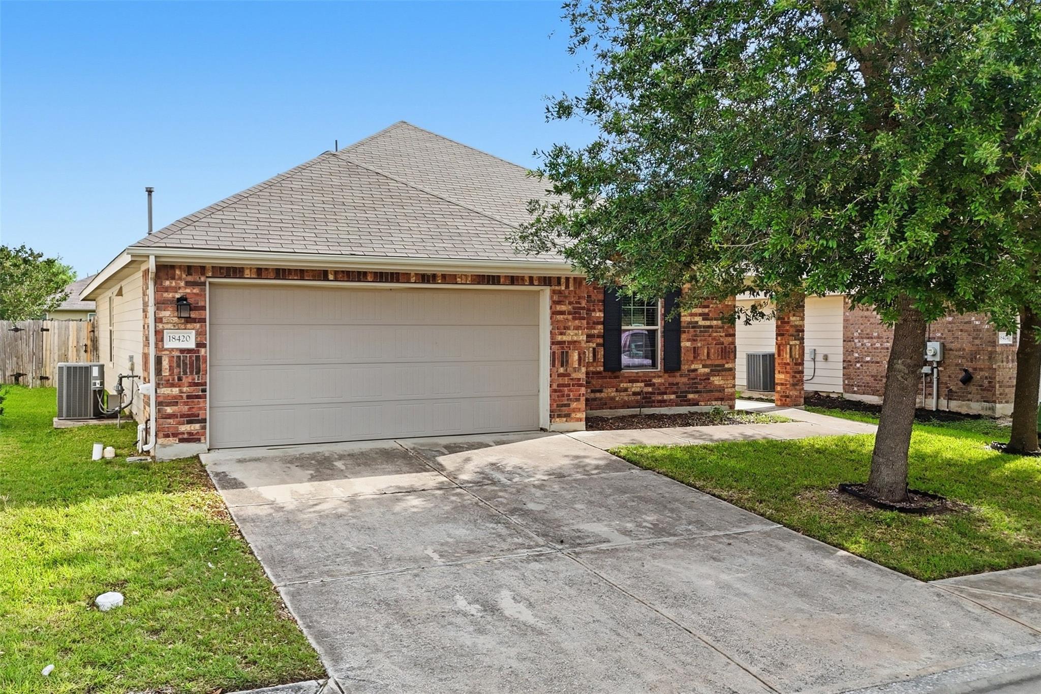 18420 Cloudmore Ln, Elgin, TX 78621