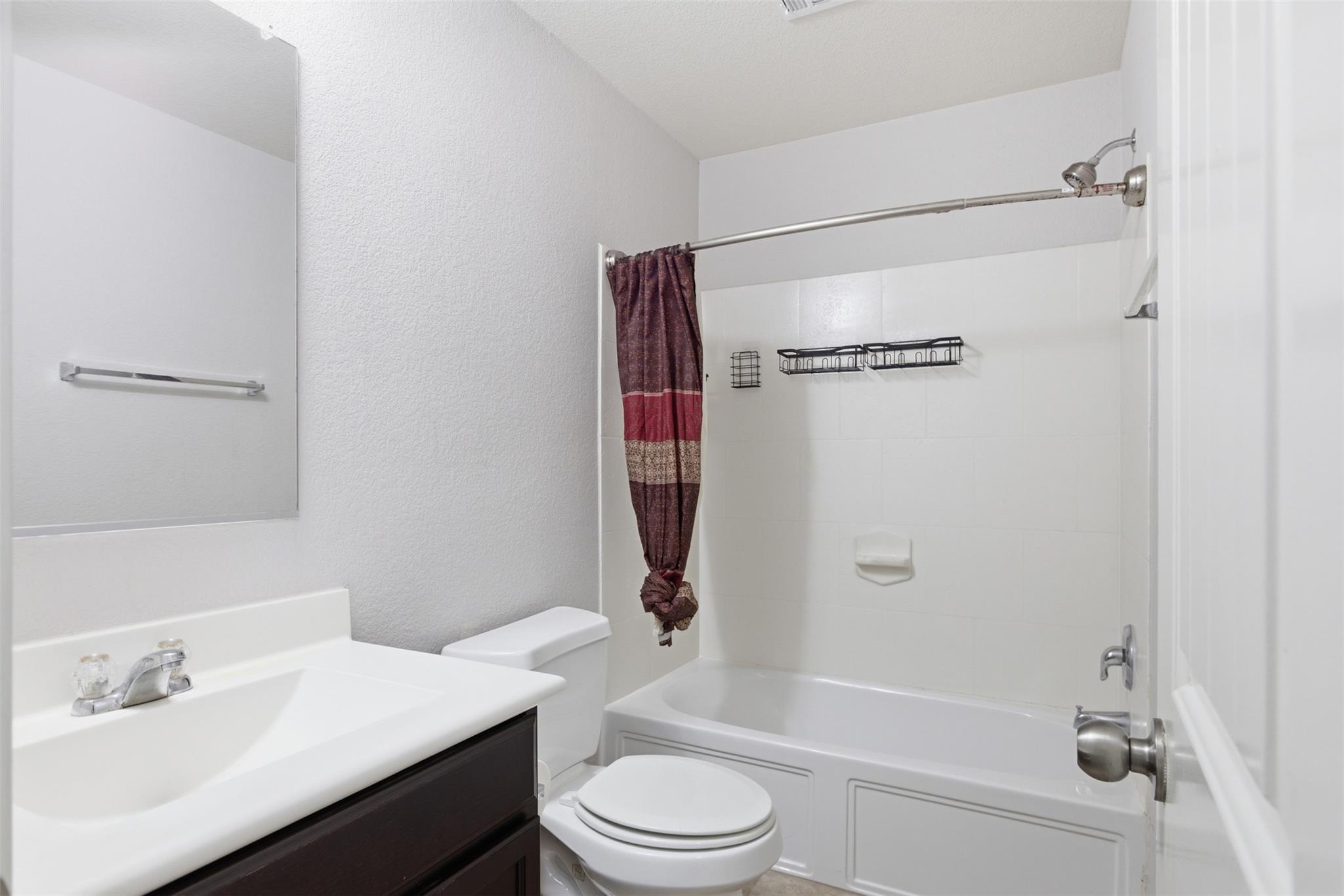 18420 Cloudmore Ln, Elgin, TX 78621