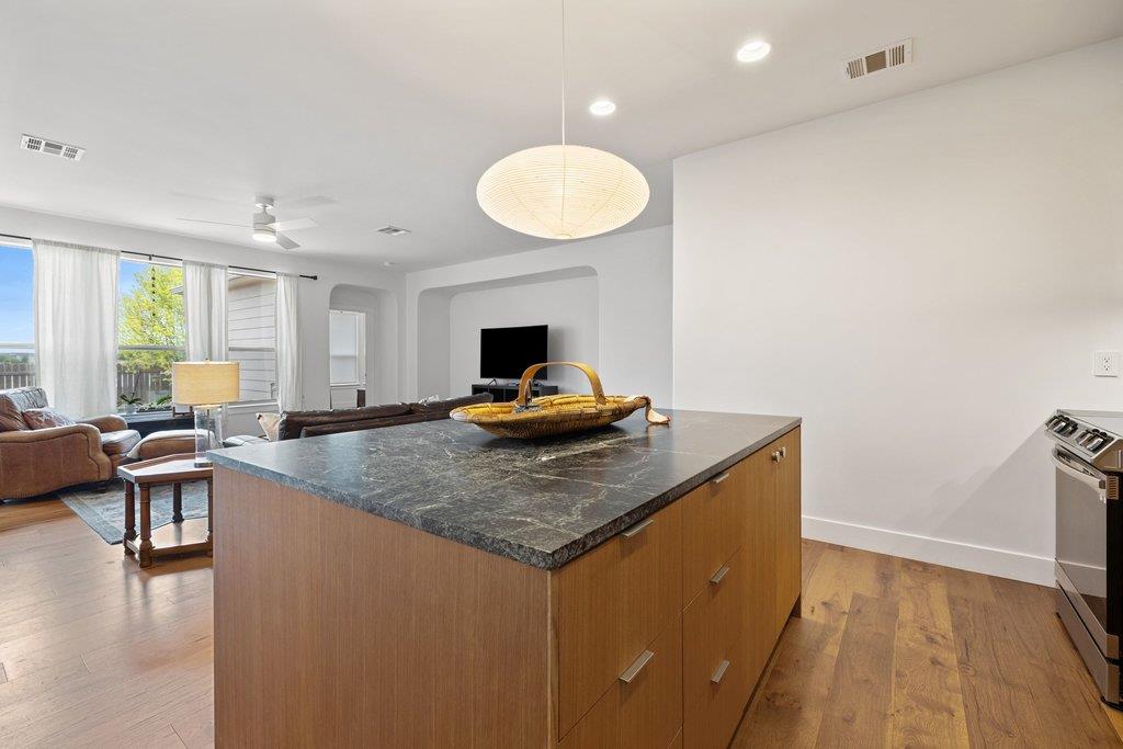 8616 Ipswich Bay Dr, Austin, TX 78747