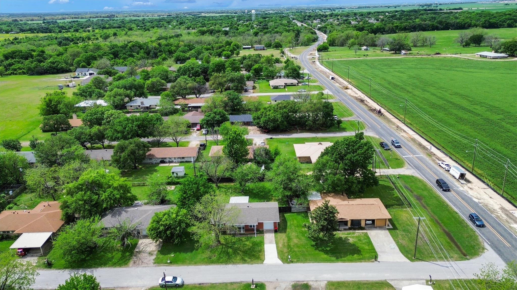 104 S Meadow Dr, Little River Academy, TX 76554