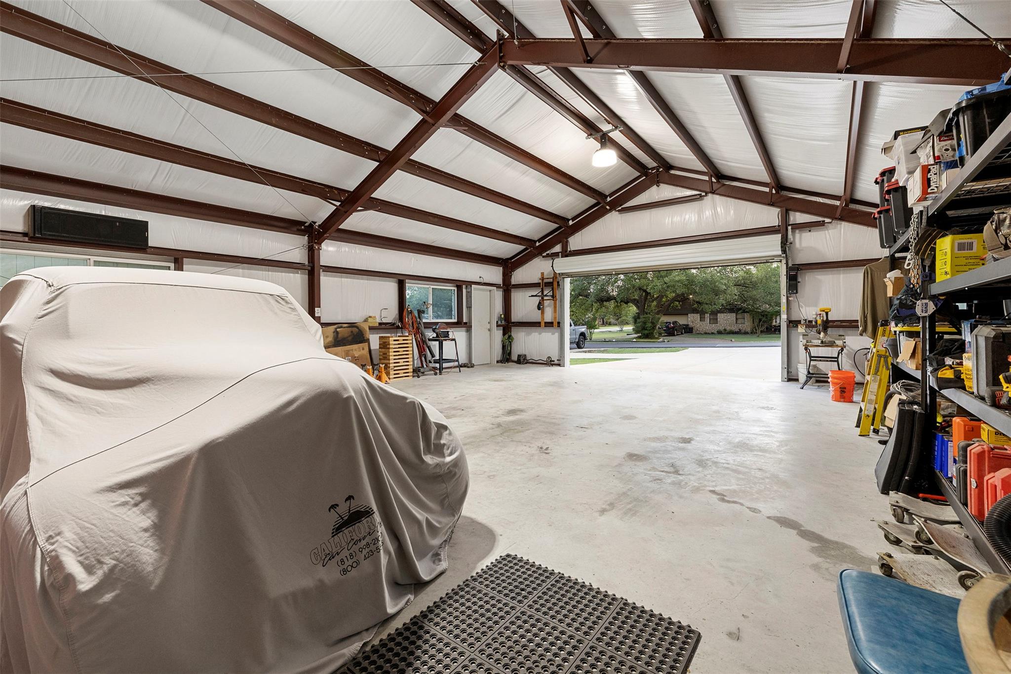 208 Willet Dr, Buda, TX 78610