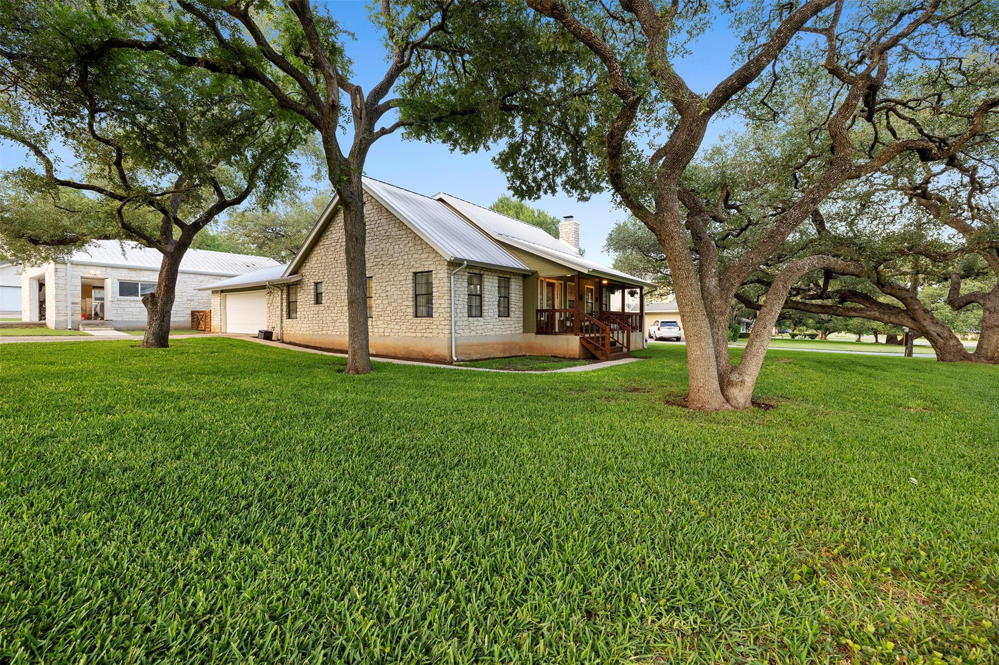 208 Willet Dr, Buda, TX 78610