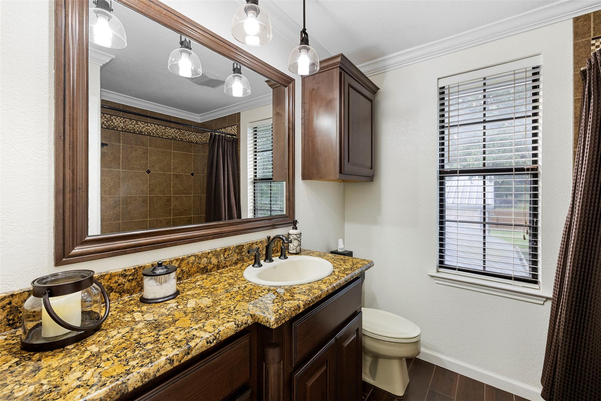 208 Willet Dr, Buda, TX 78610