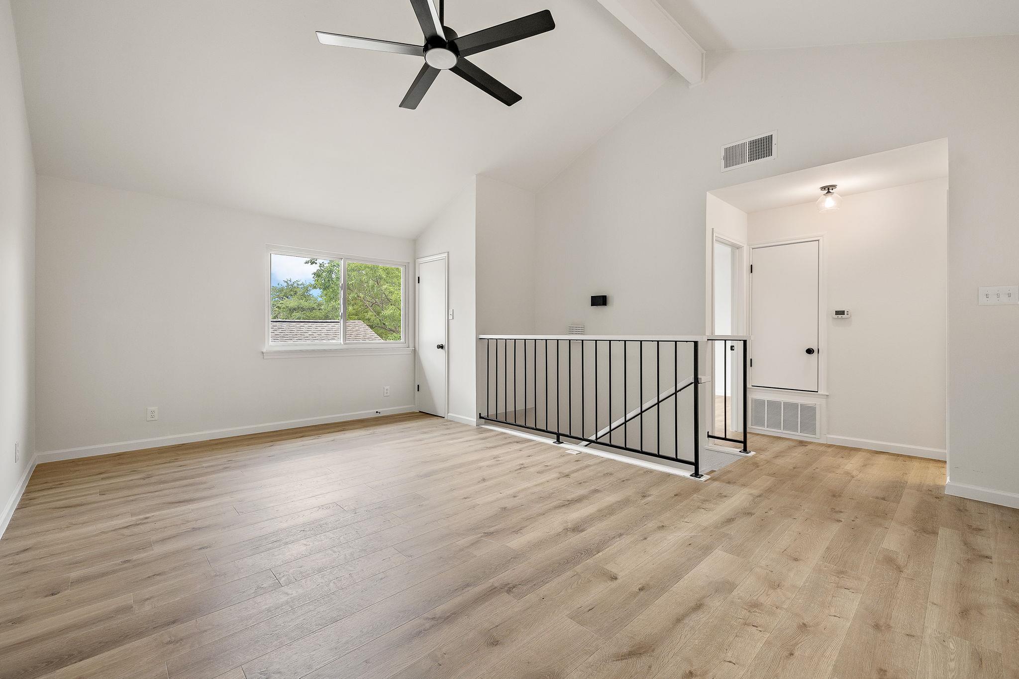 8211 Greenslope Dr, Austin, TX 78759