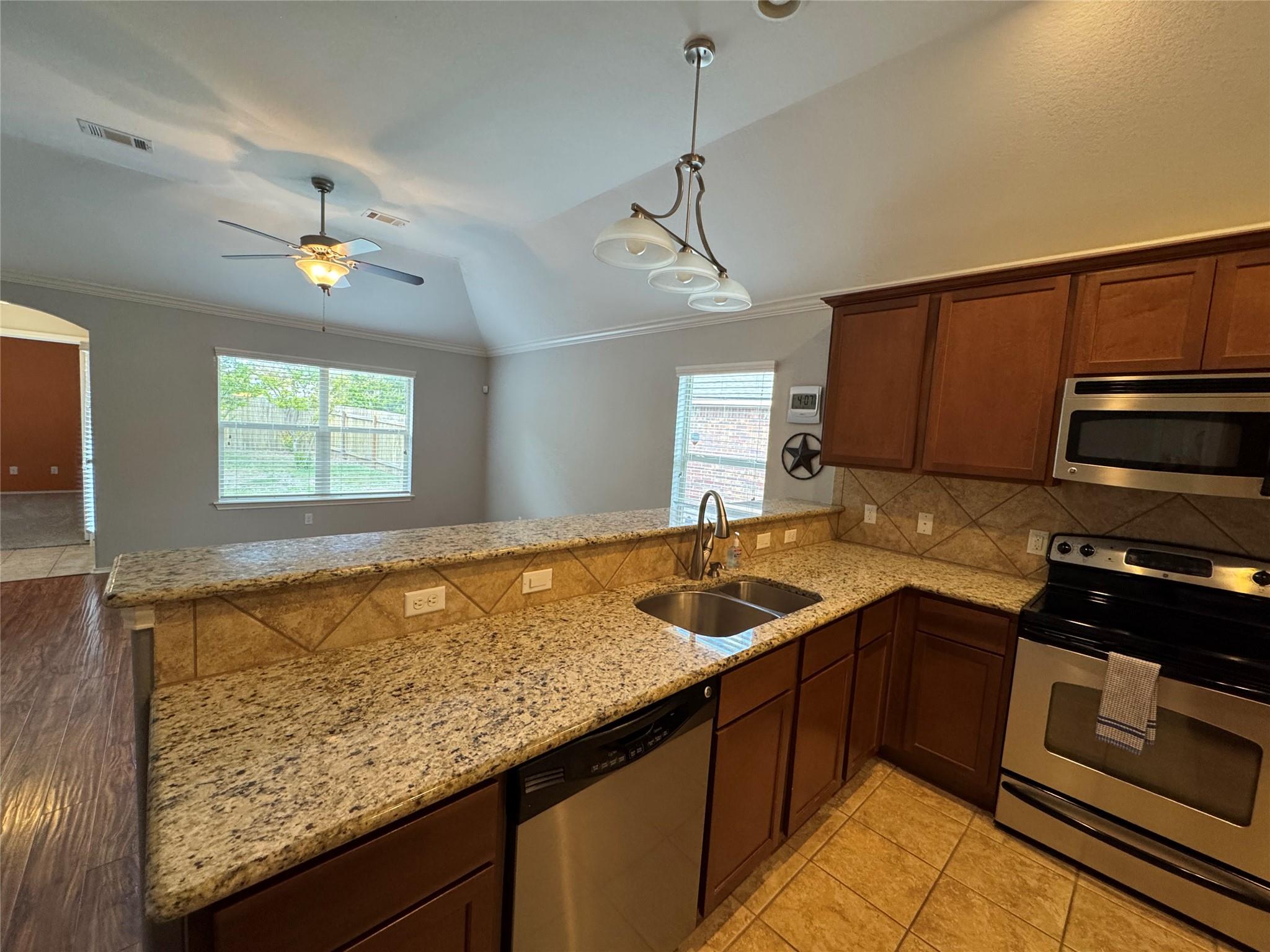 112 Eagle Owl Loop, Leander, TX 78641