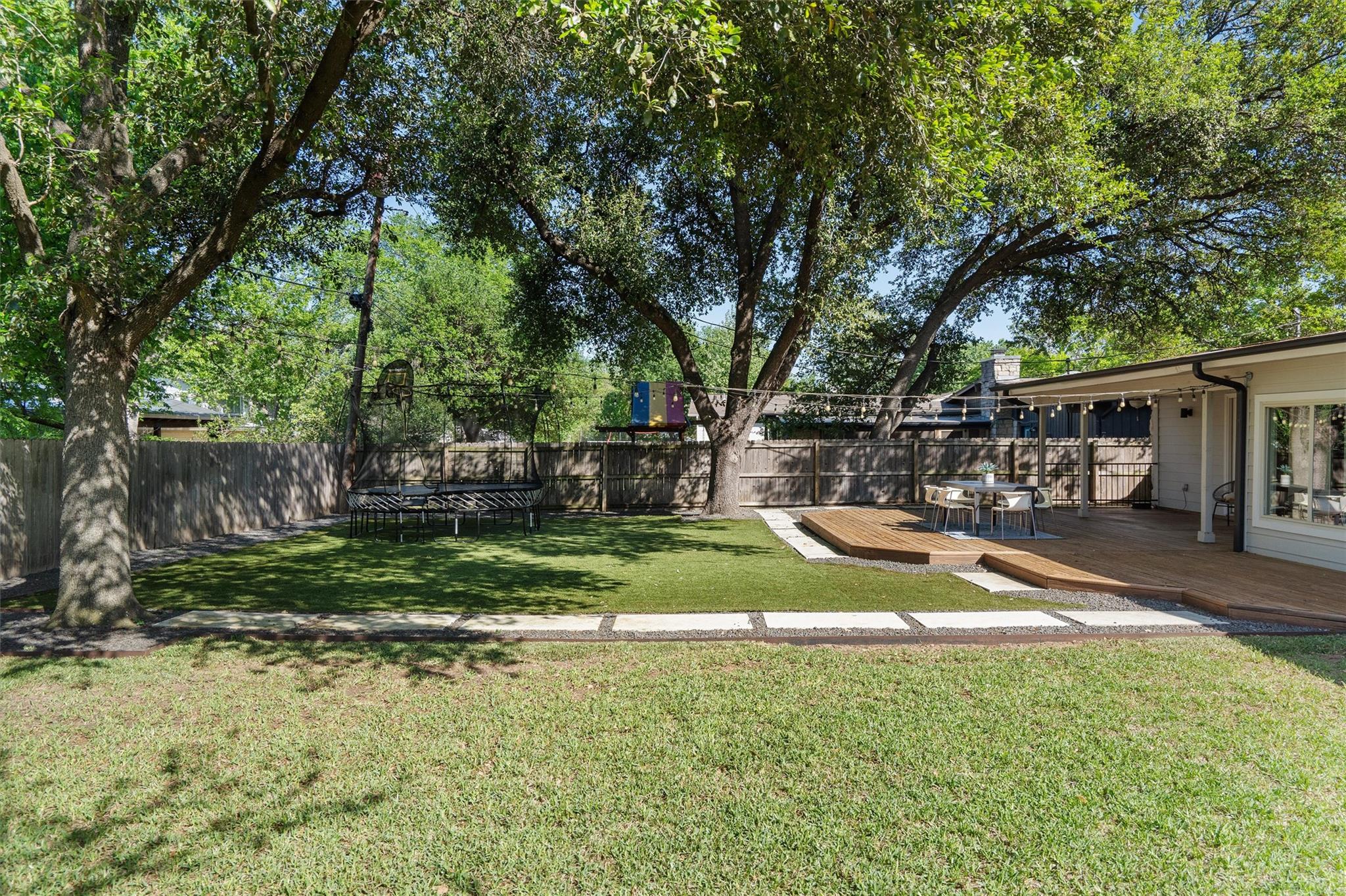 3306 Whiteway Dr, Austin, TX 78757