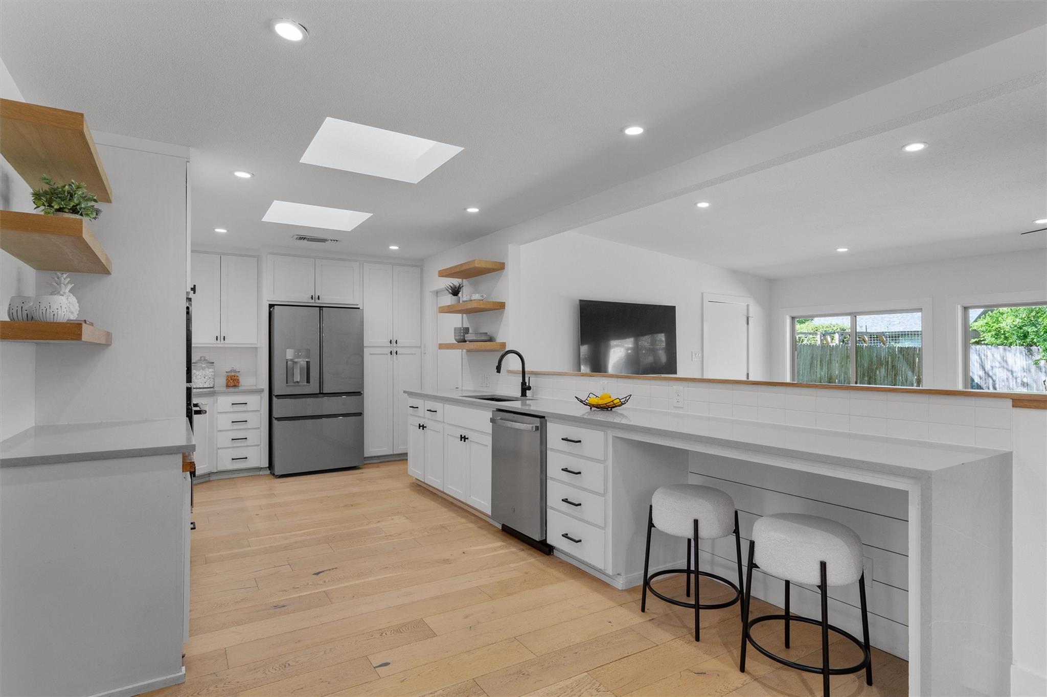 3306 Whiteway Dr, Austin, TX 78757