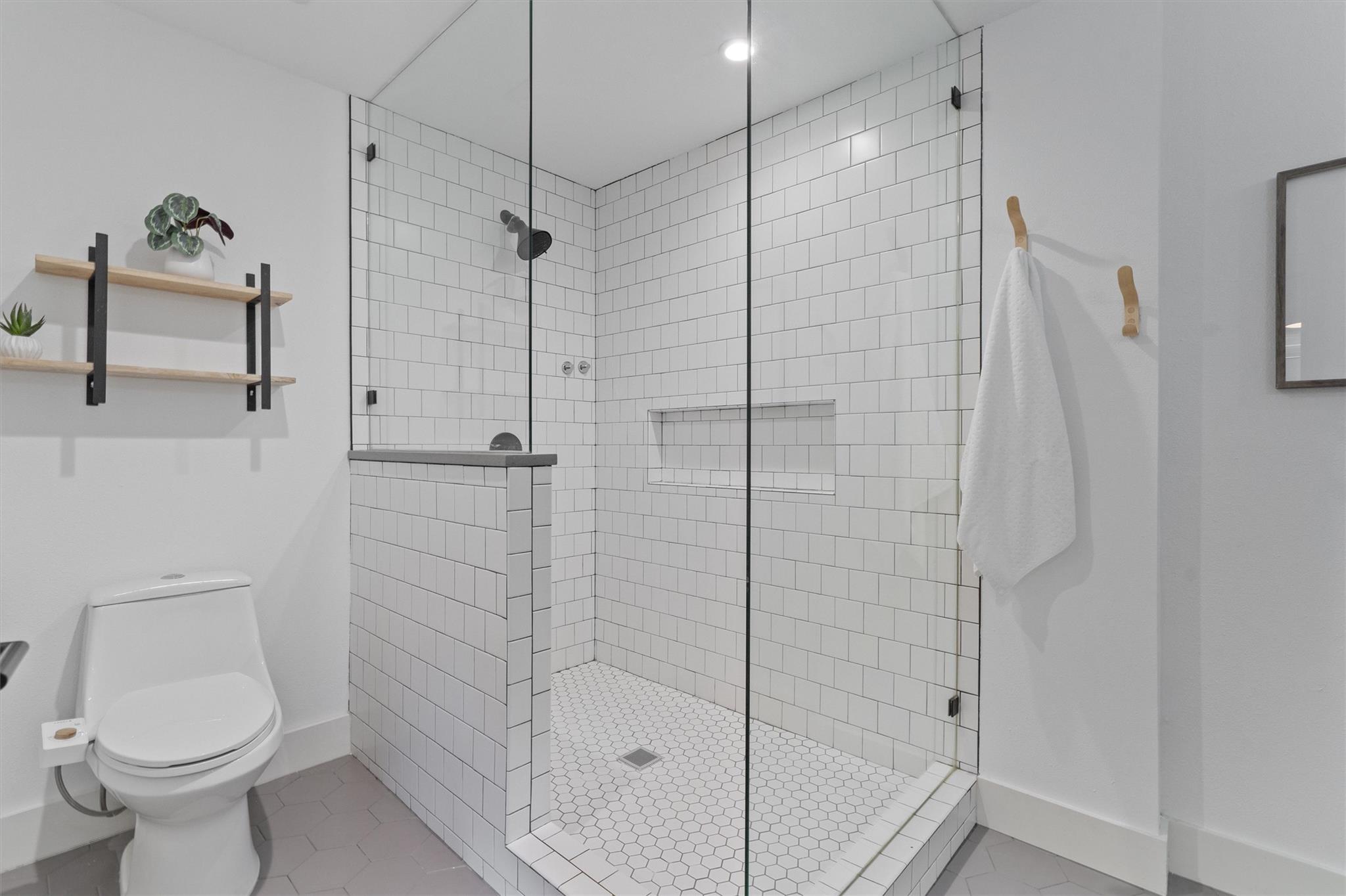 3306 Whiteway Dr, Austin, TX 78757