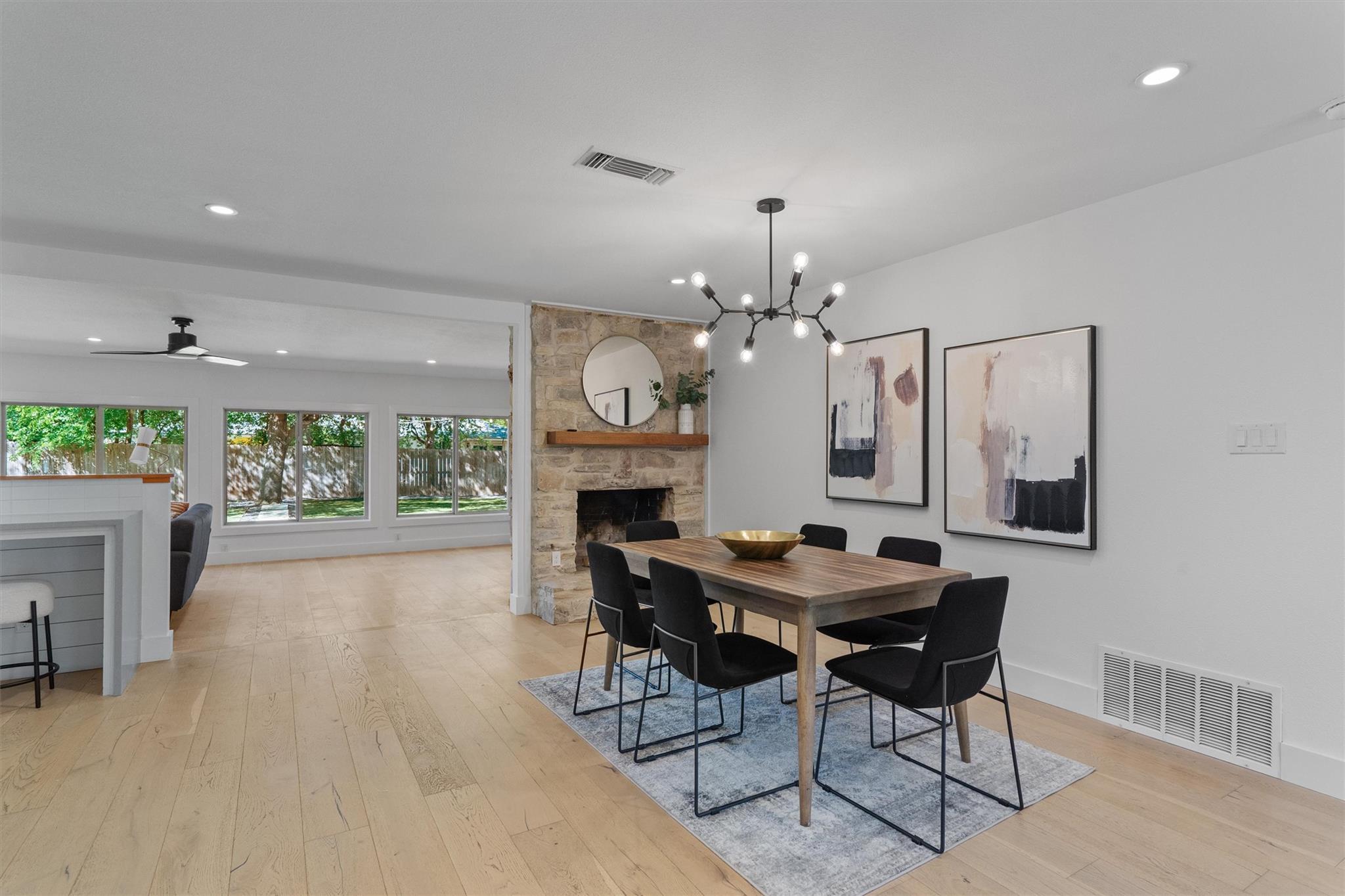 3306 Whiteway Dr, Austin, TX 78757