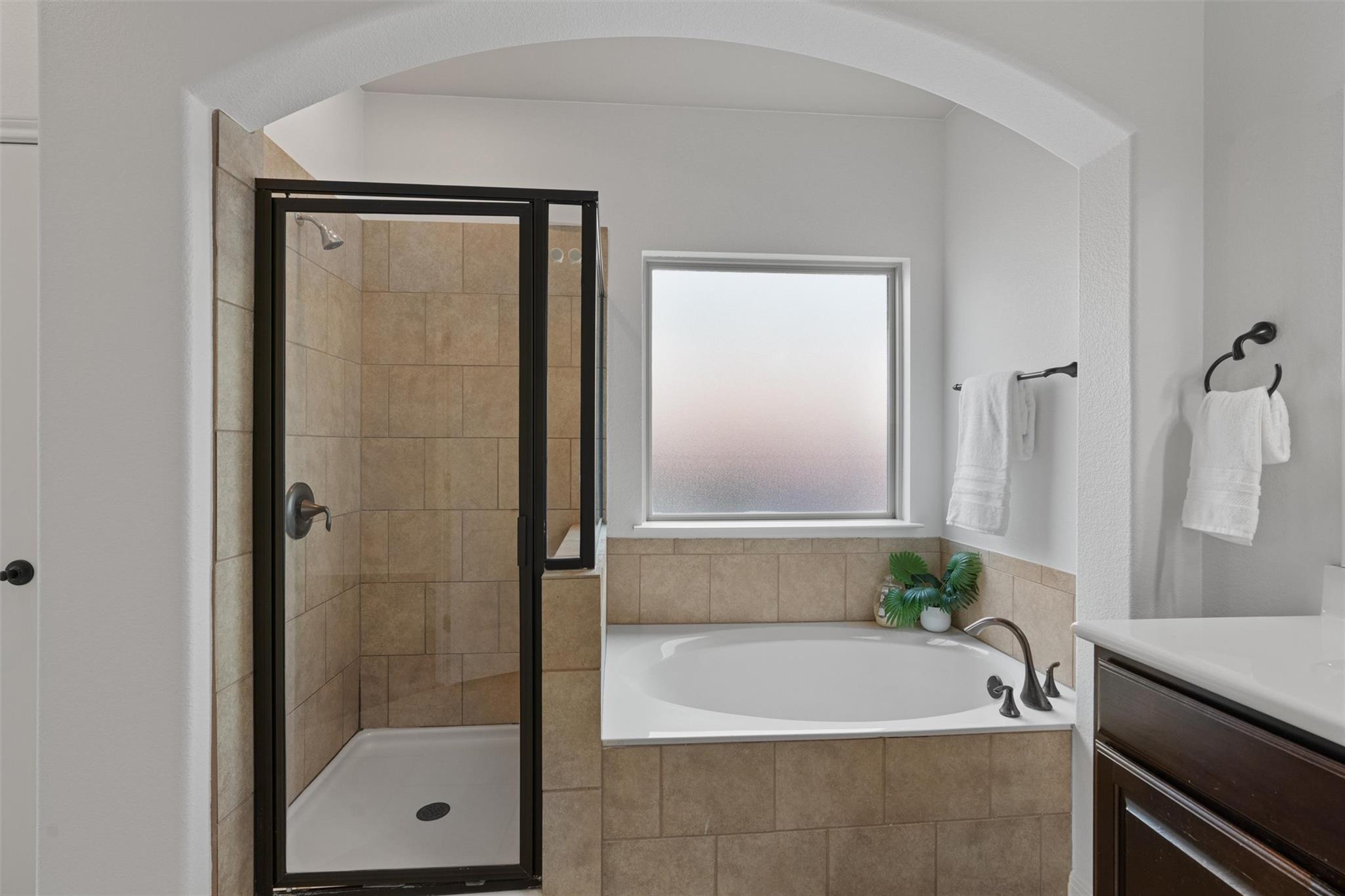 232 Prospector Ln, Liberty Hill, TX 78642