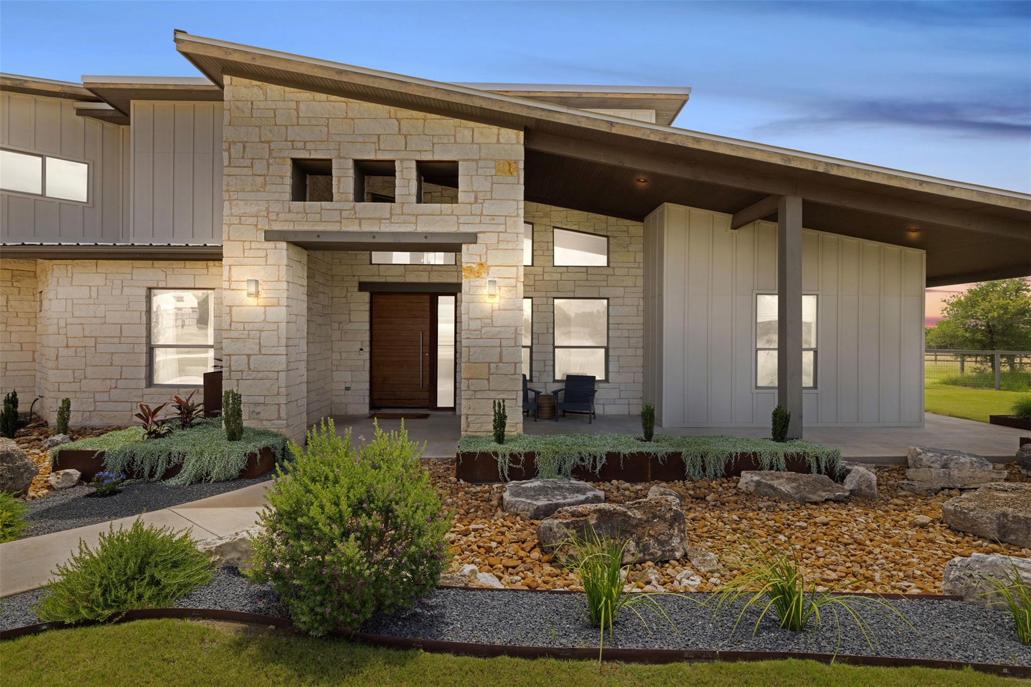 215 Mesa Vista Dr, Leander, TX 78641