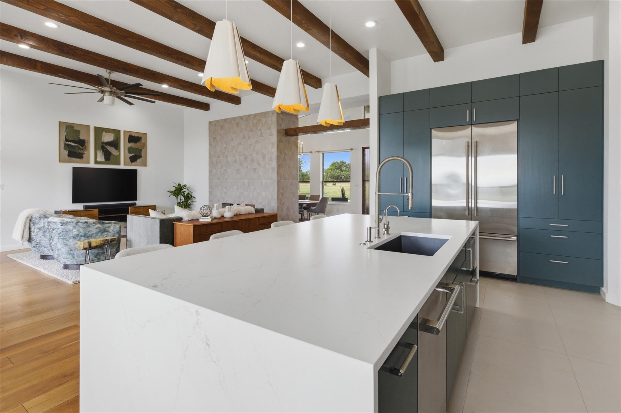 215 Mesa Vista Dr, Leander, TX 78641