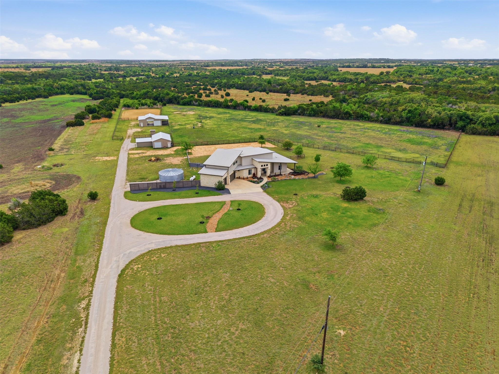 215 Mesa Vista Dr, Leander, TX 78641