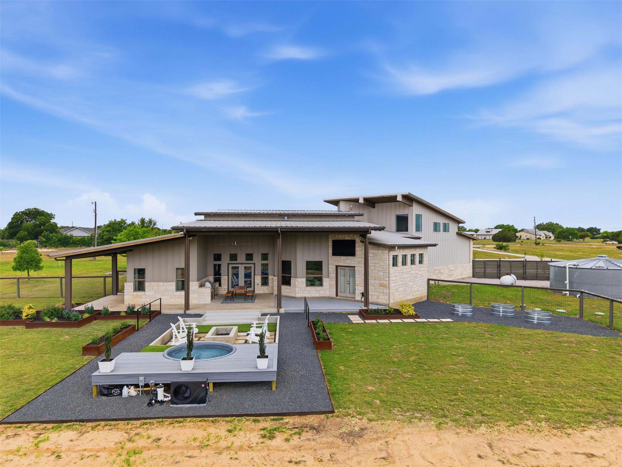 215 Mesa Vista Dr, Leander, TX 78641