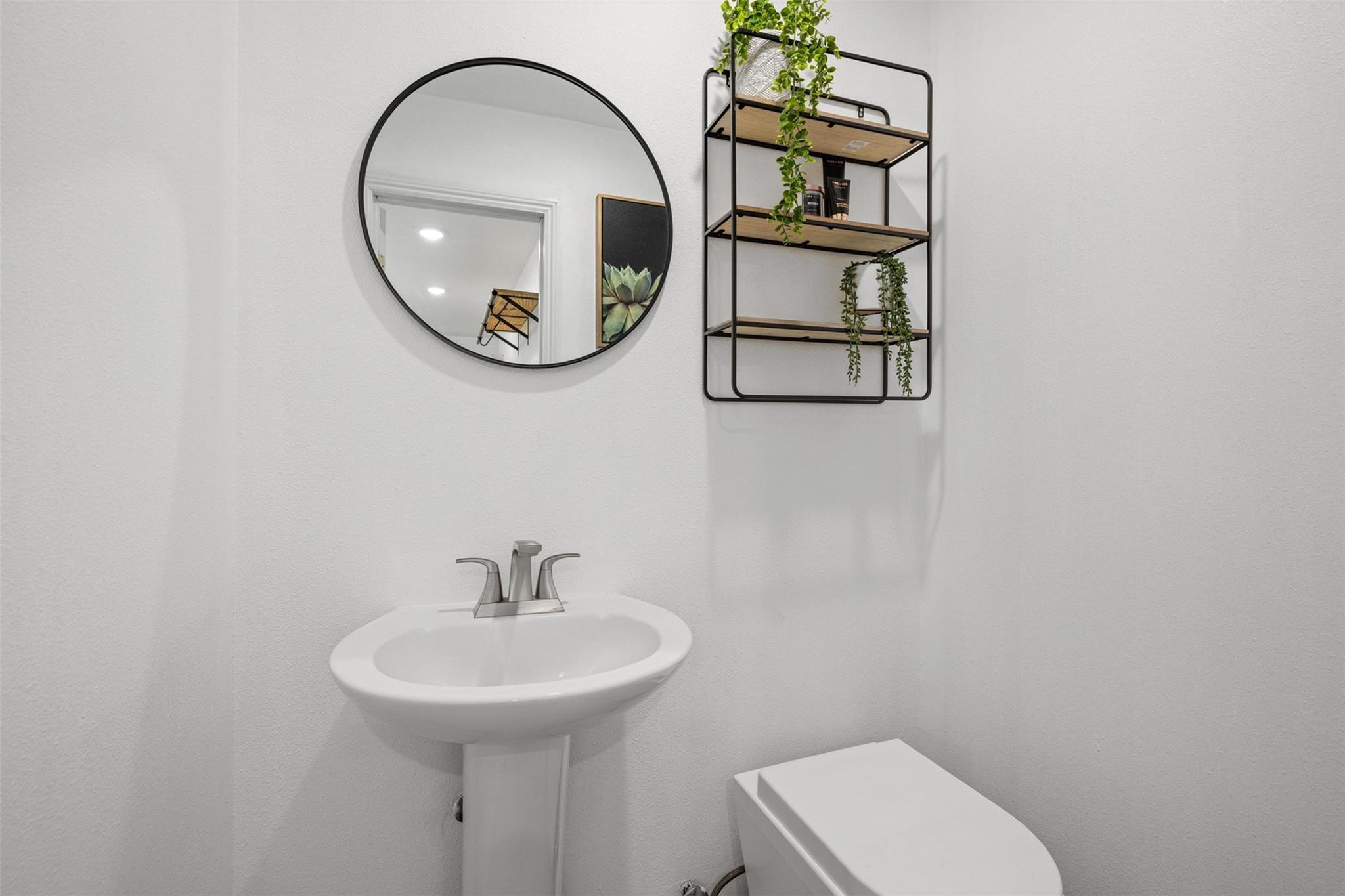 215 Mesa Vista Dr, Leander, TX 78641