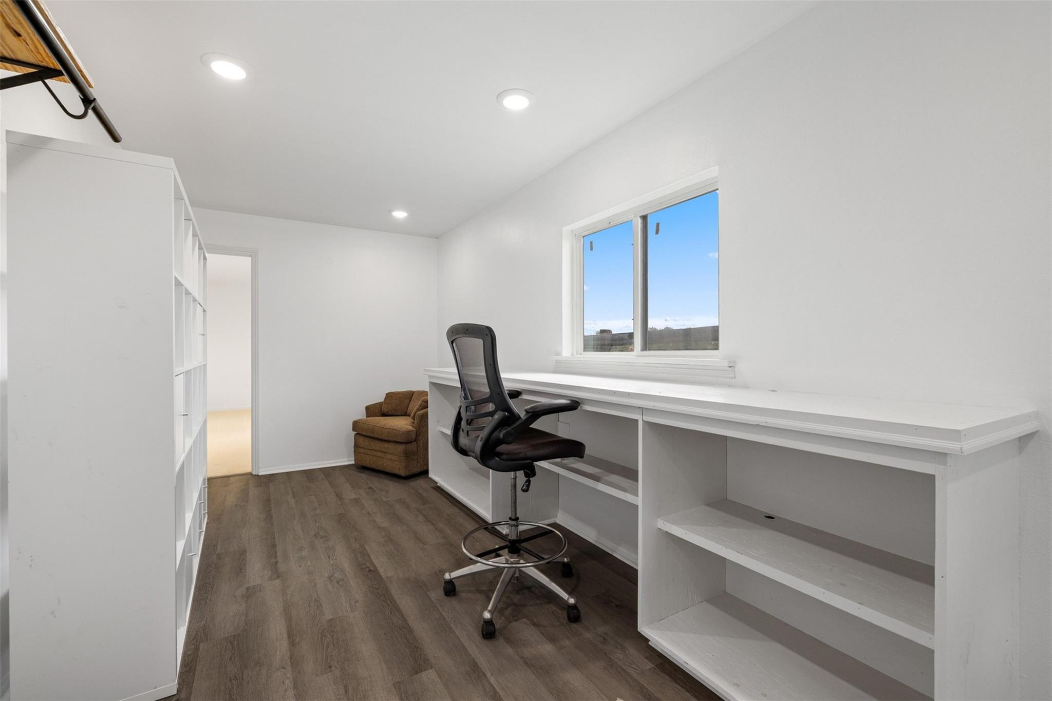 215 Mesa Vista Dr, Leander, TX 78641