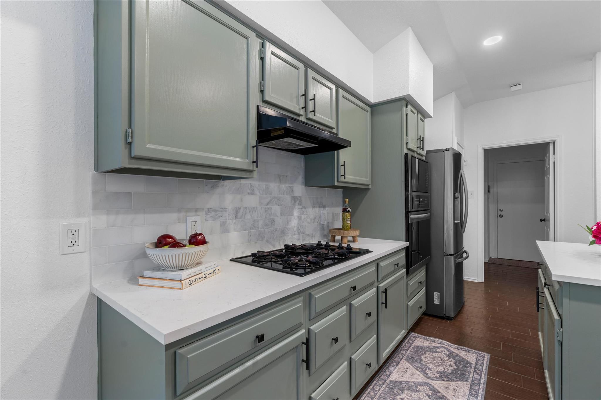 9305 Lightwood Loop, Austin, TX 78748