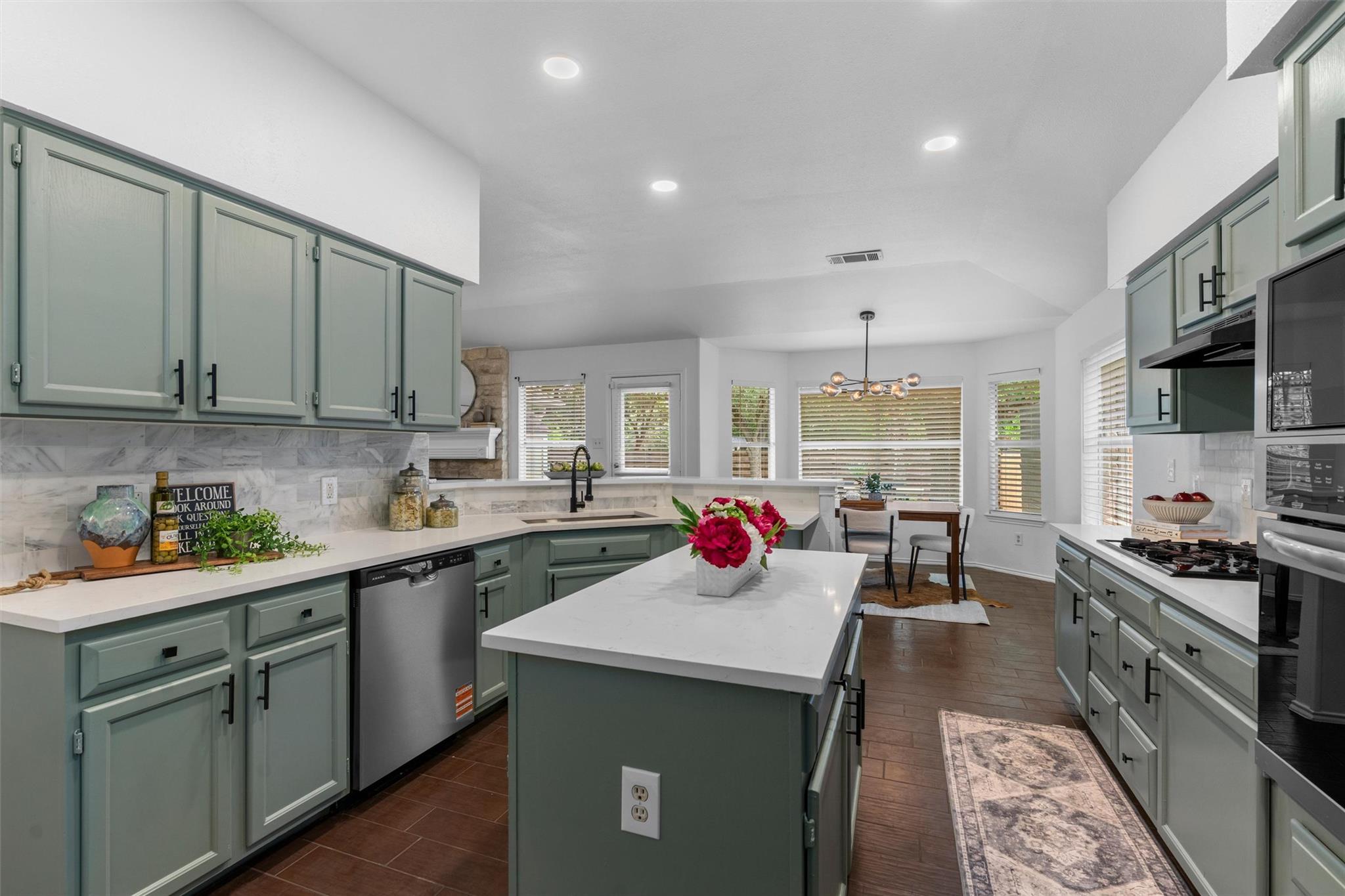 9305 Lightwood Loop, Austin, TX 78748