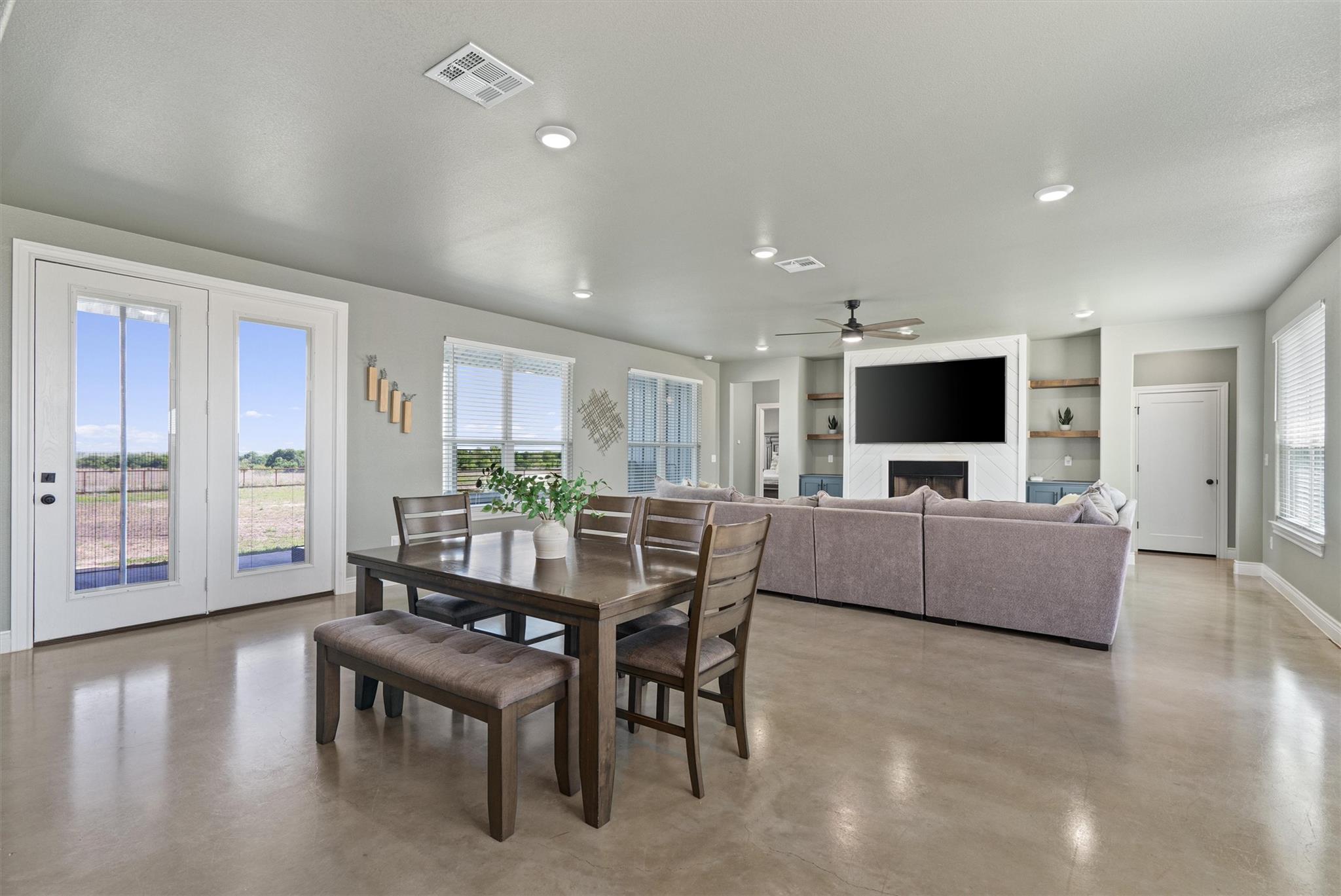 15073 Armstrong Estates Rd, Salado, TX 76571