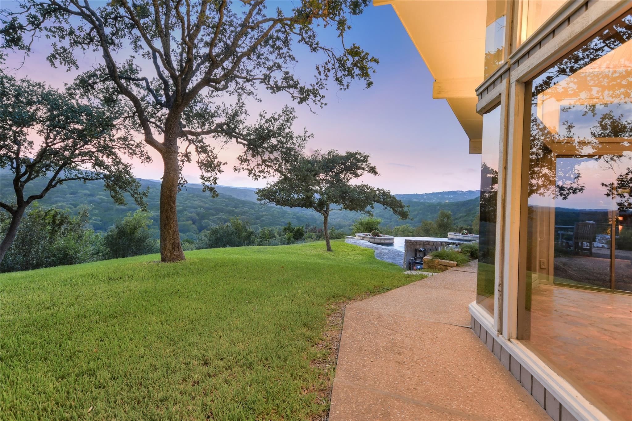 2200 CERCA VIEJO Way, Austin, TX 78746