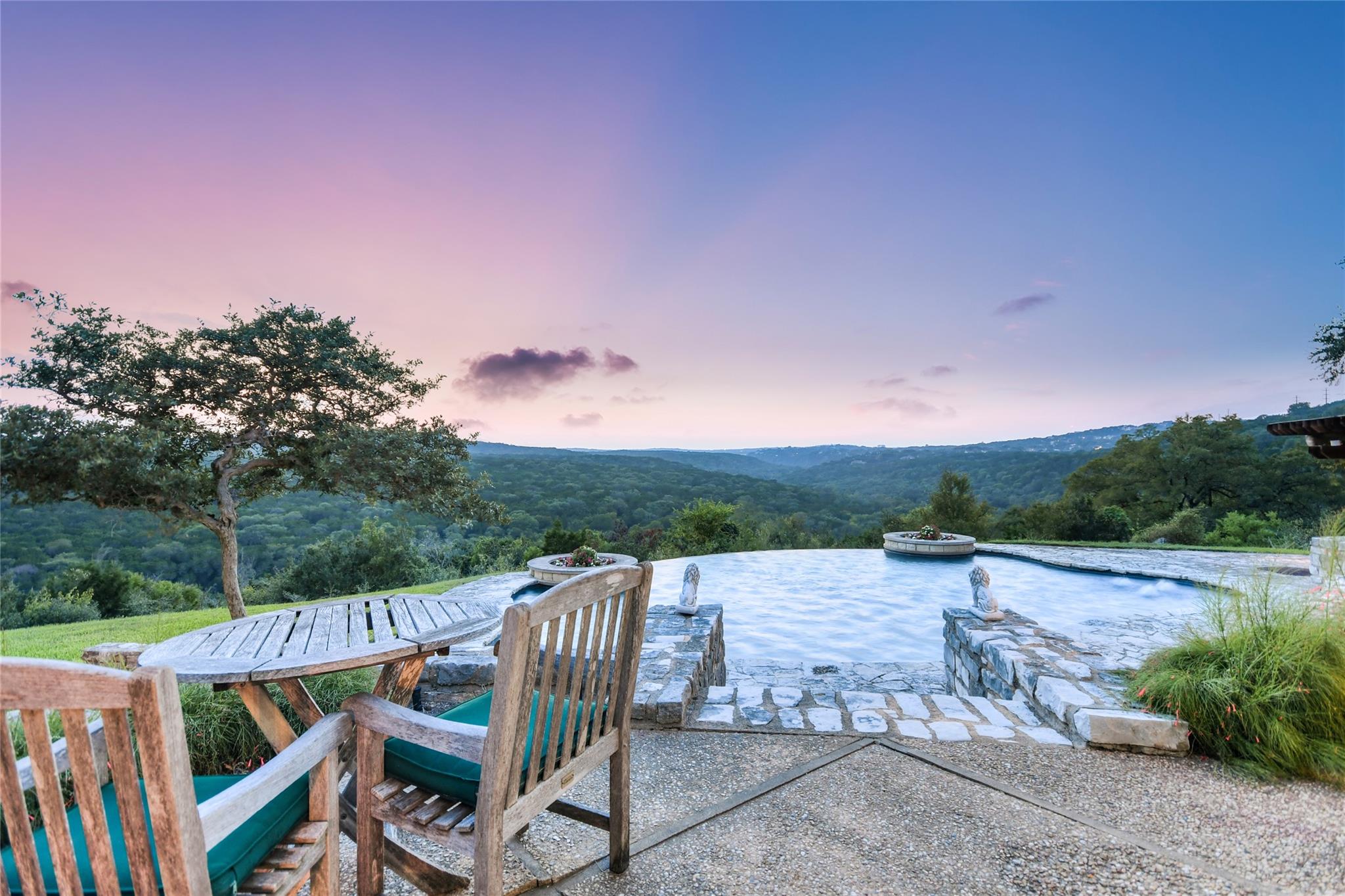 2200 CERCA VIEJO Way, Austin, TX 78746