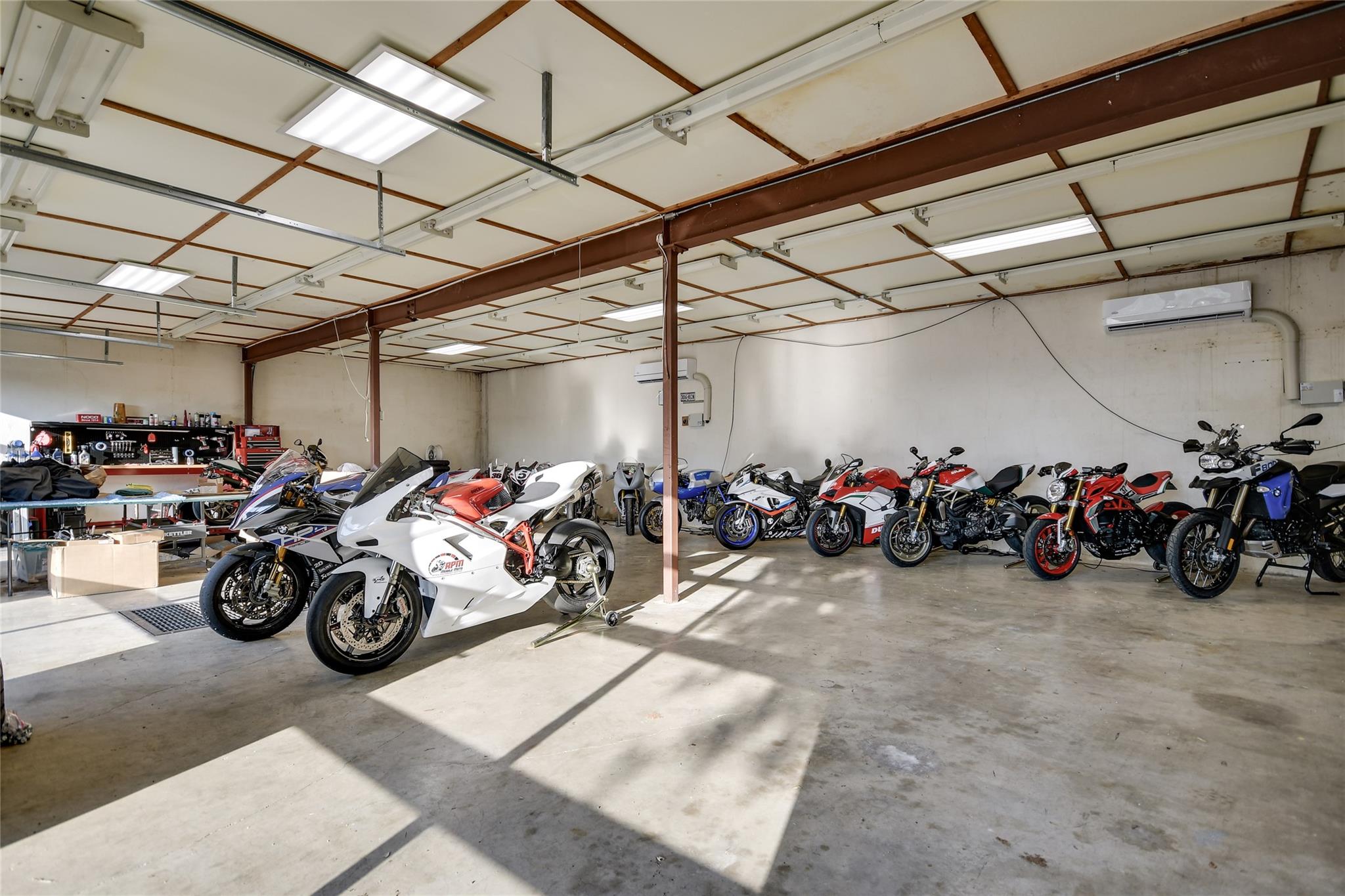 2200 CERCA VIEJO Way, Austin, TX 78746