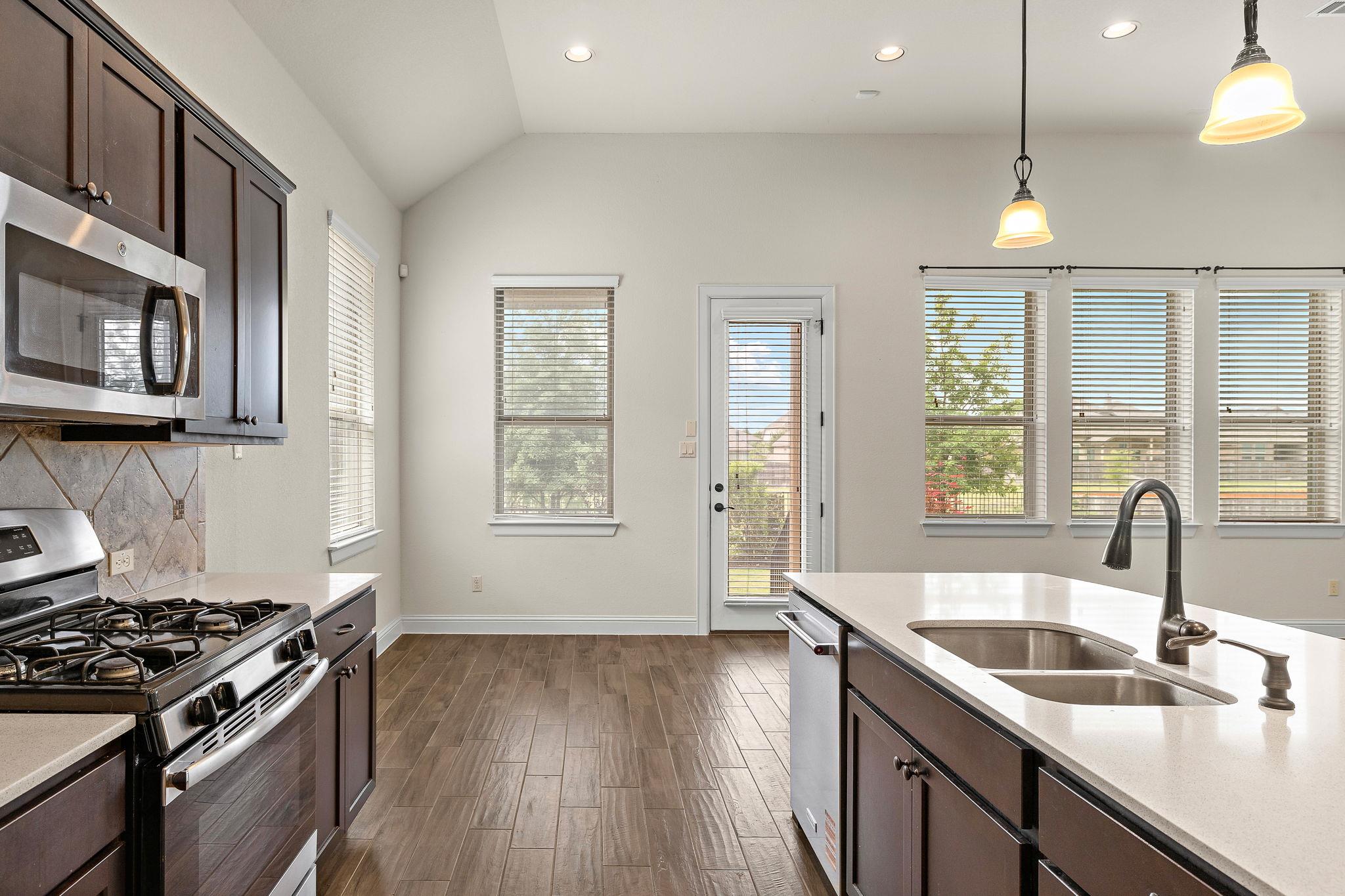 6728 Brindisi Pl, Round Rock, TX 78665