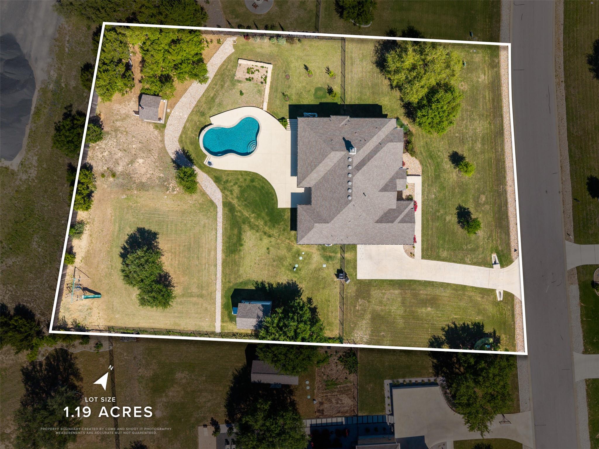 505 Lodge Ct, Liberty Hill, TX 78642