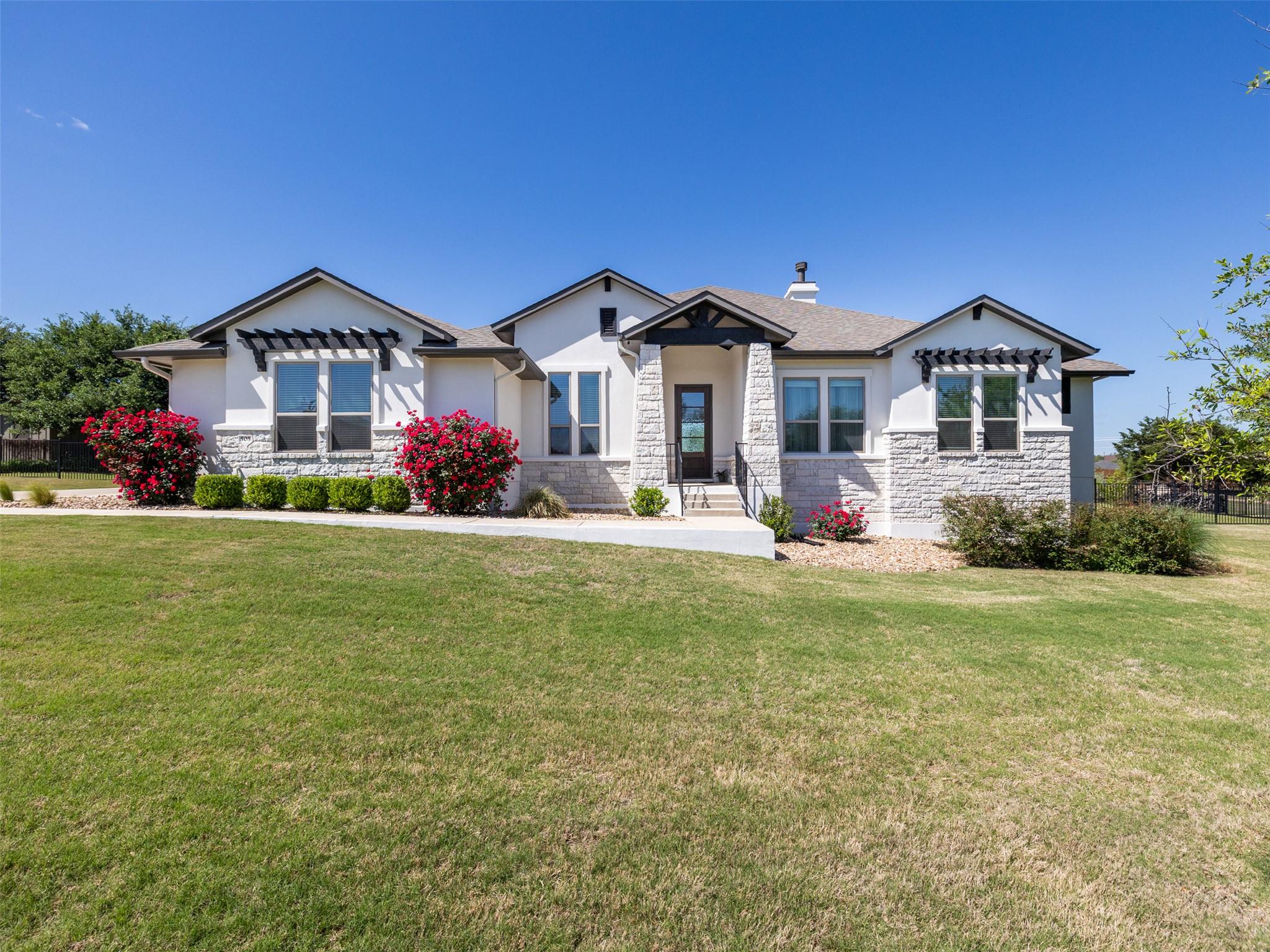 505 Lodge Ct, Liberty Hill, TX 78642