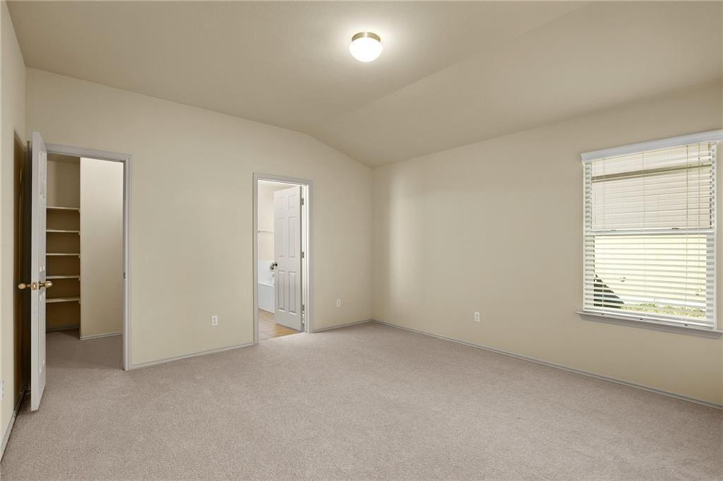 112 Hondo Gap Ln, Jarrell, TX 76537