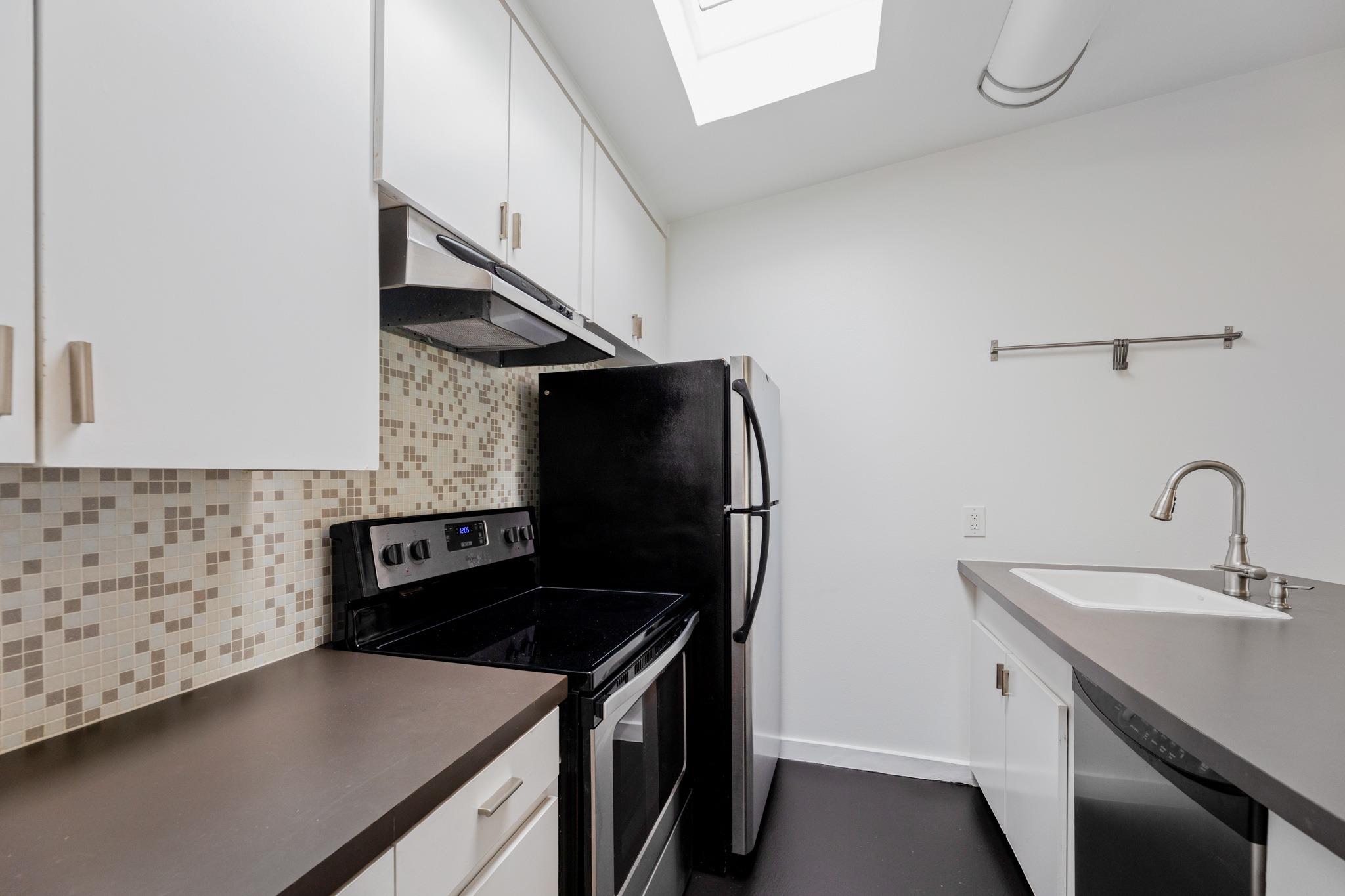 2308 Enfield Rd # 204, Austin, TX 78703