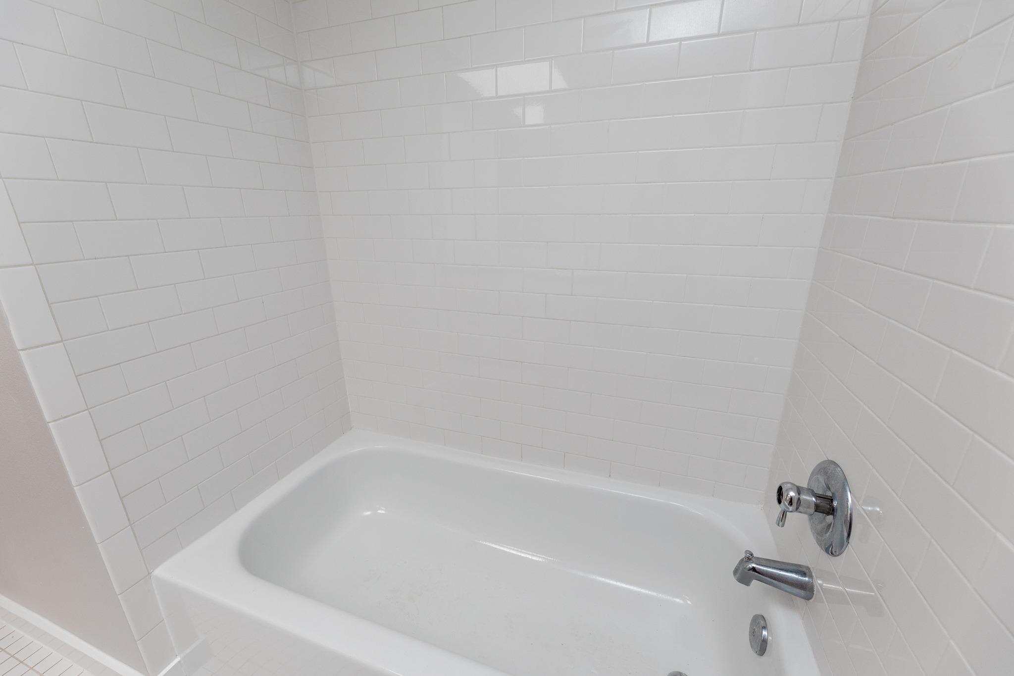 2308 Enfield Rd # 204, Austin, TX 78703