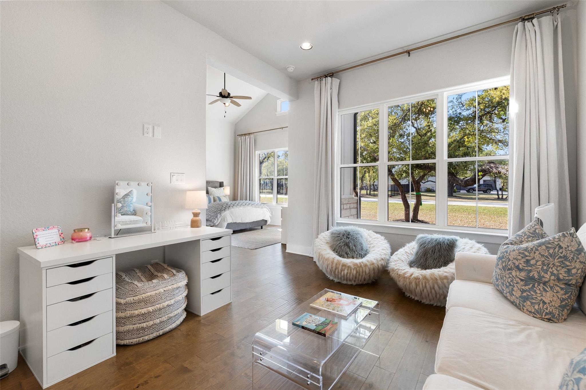 192 Gaucho Way, Dripping Springs, TX 78620