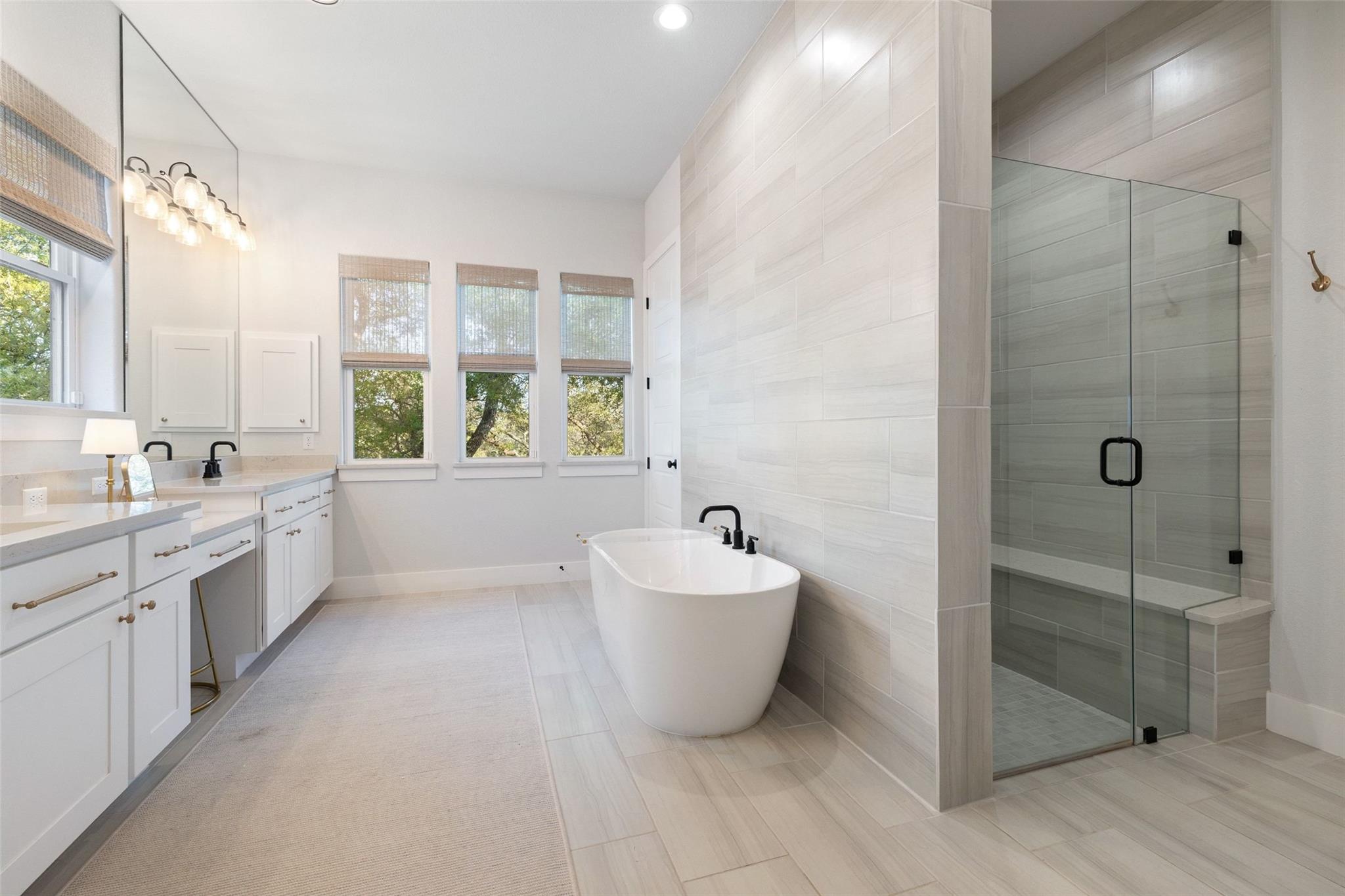 192 Gaucho Way, Dripping Springs, TX 78620