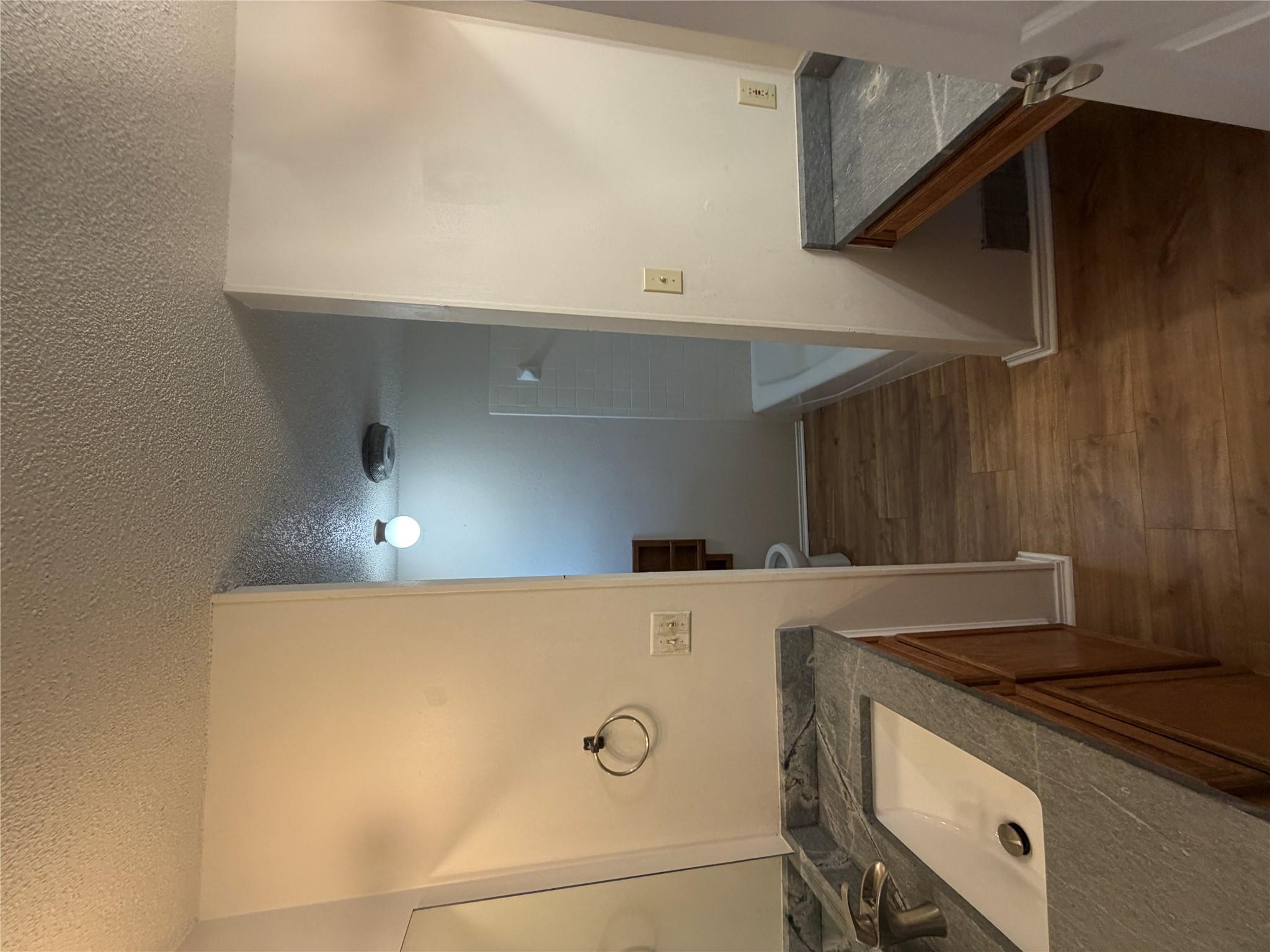 1100 York Castle Dr, Pflugerville, TX 78660