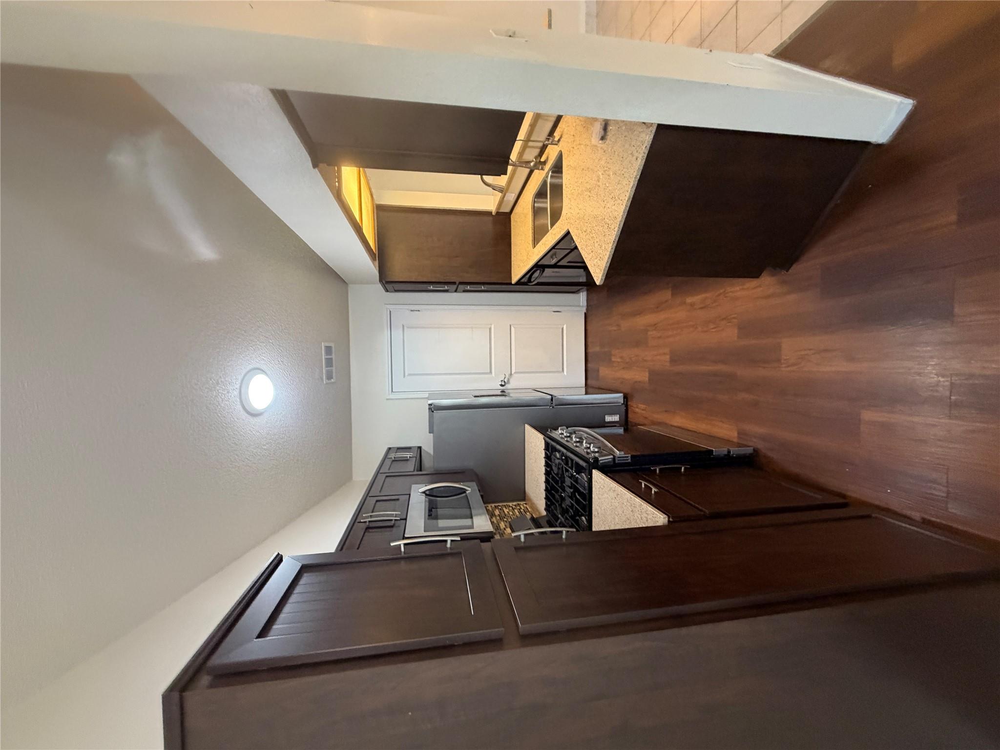 1100 York Castle Dr, Pflugerville, TX 78660