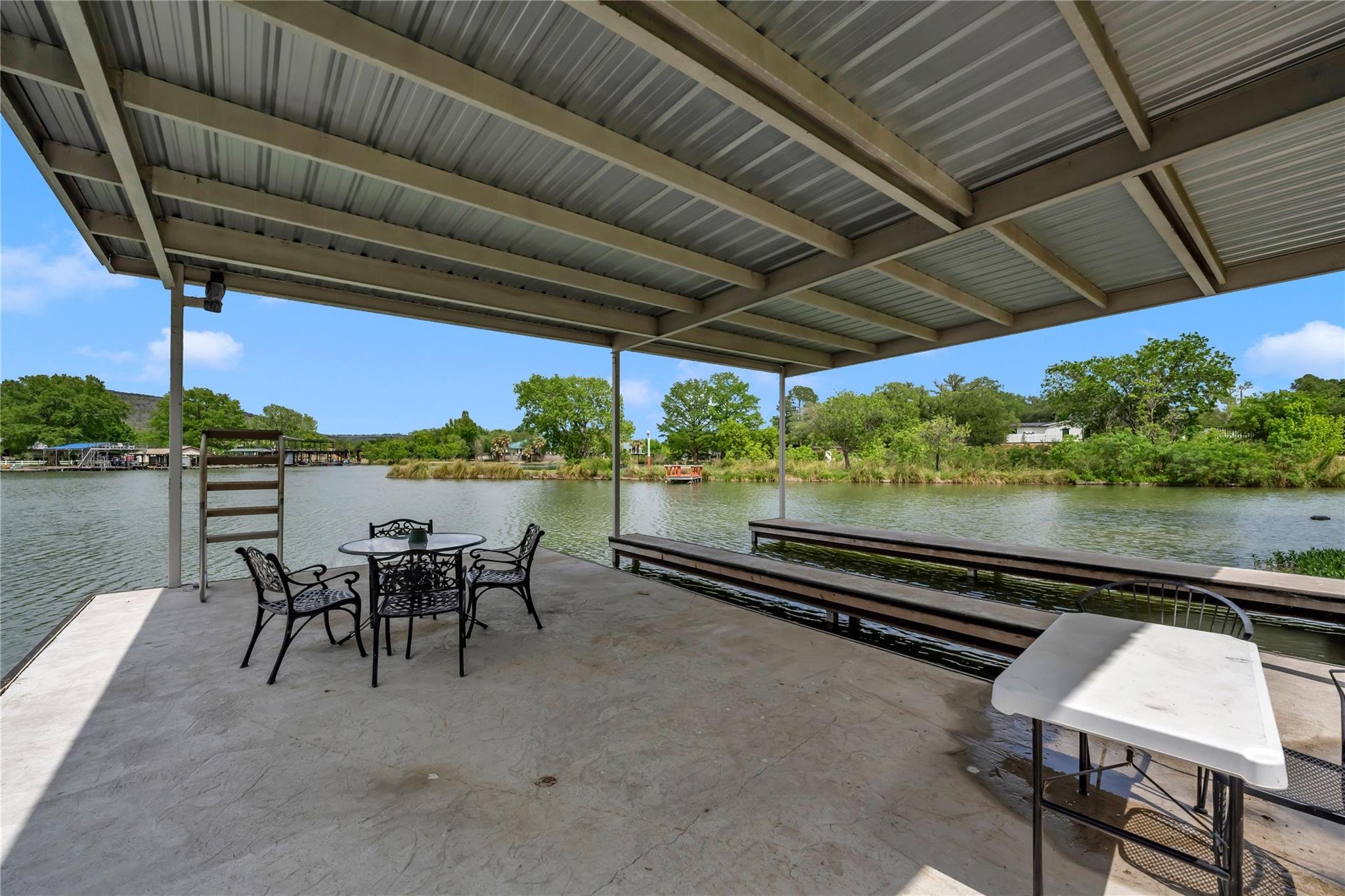817 County Road 126, Kingsland, TX 78639