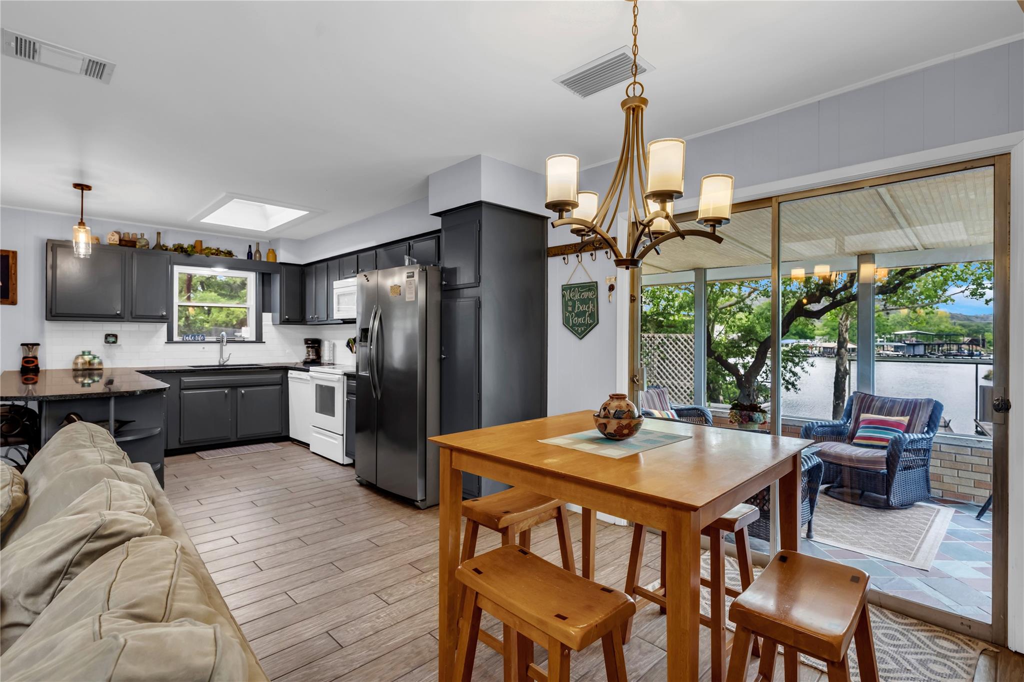 817 County Road 126, Kingsland, TX 78639