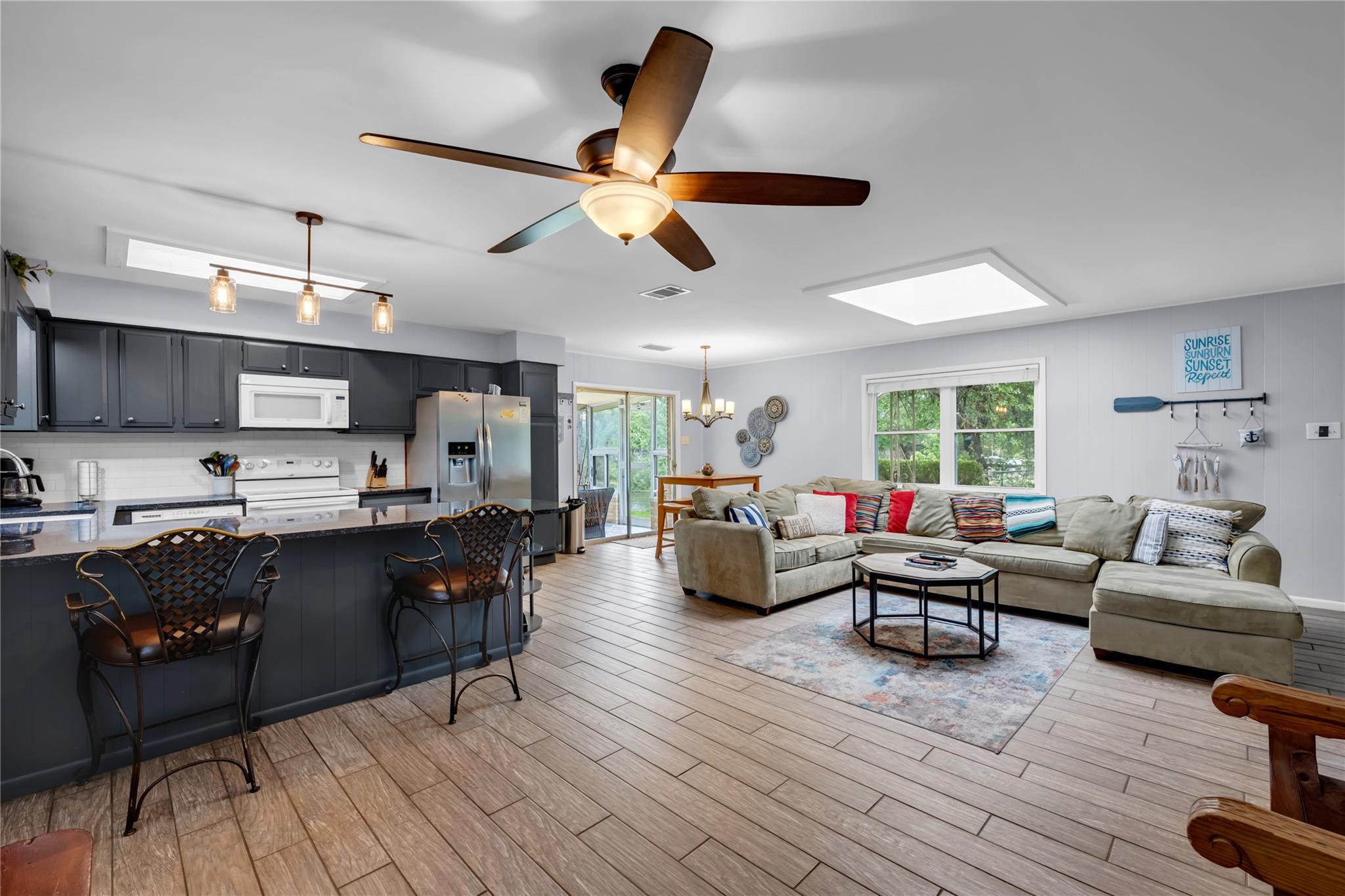 817 County Road 126, Kingsland, TX 78639