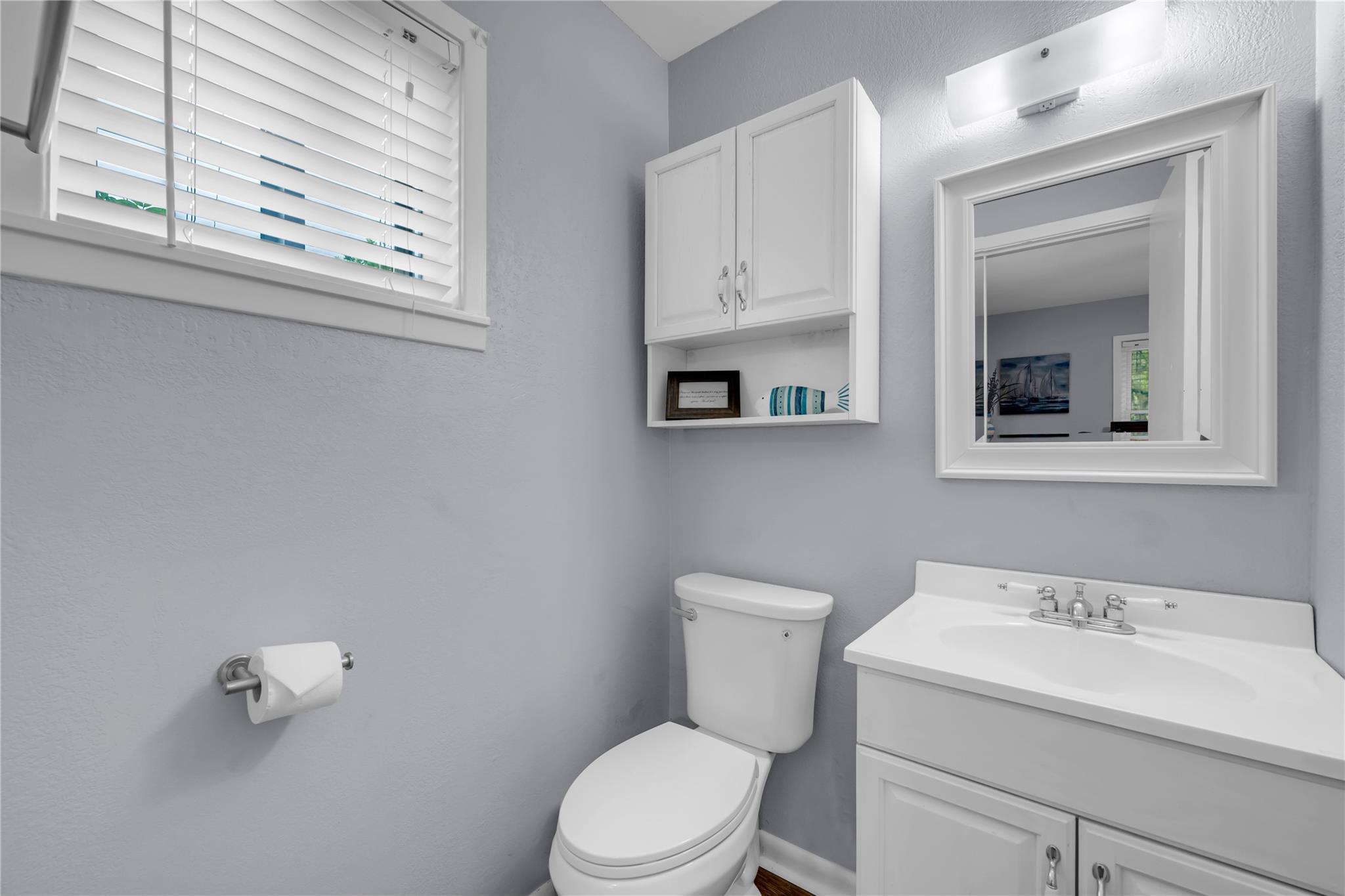 817 County Road 126, Kingsland, TX 78639