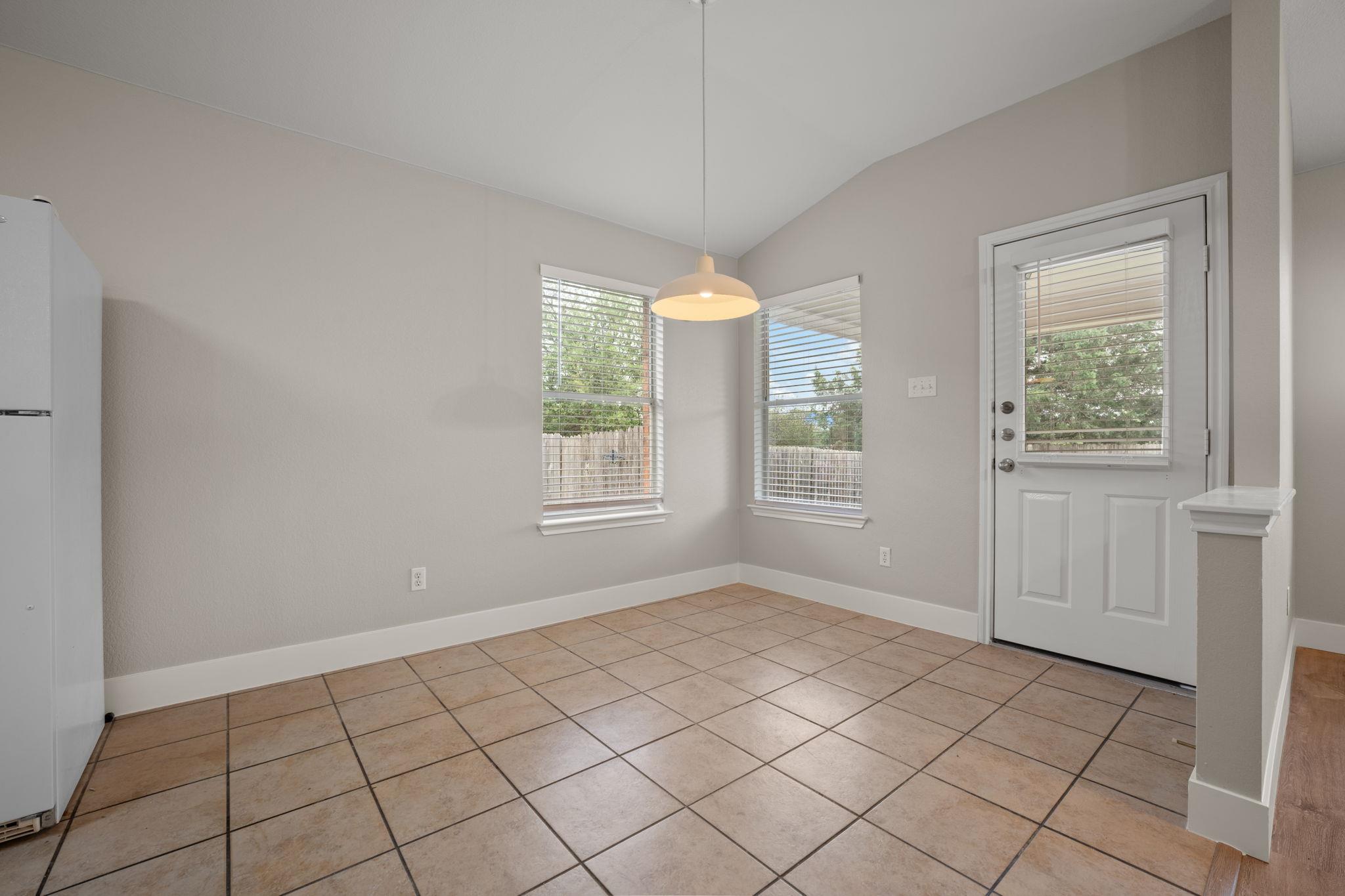 1056 Kenneys Way, Round Rock, TX 78665