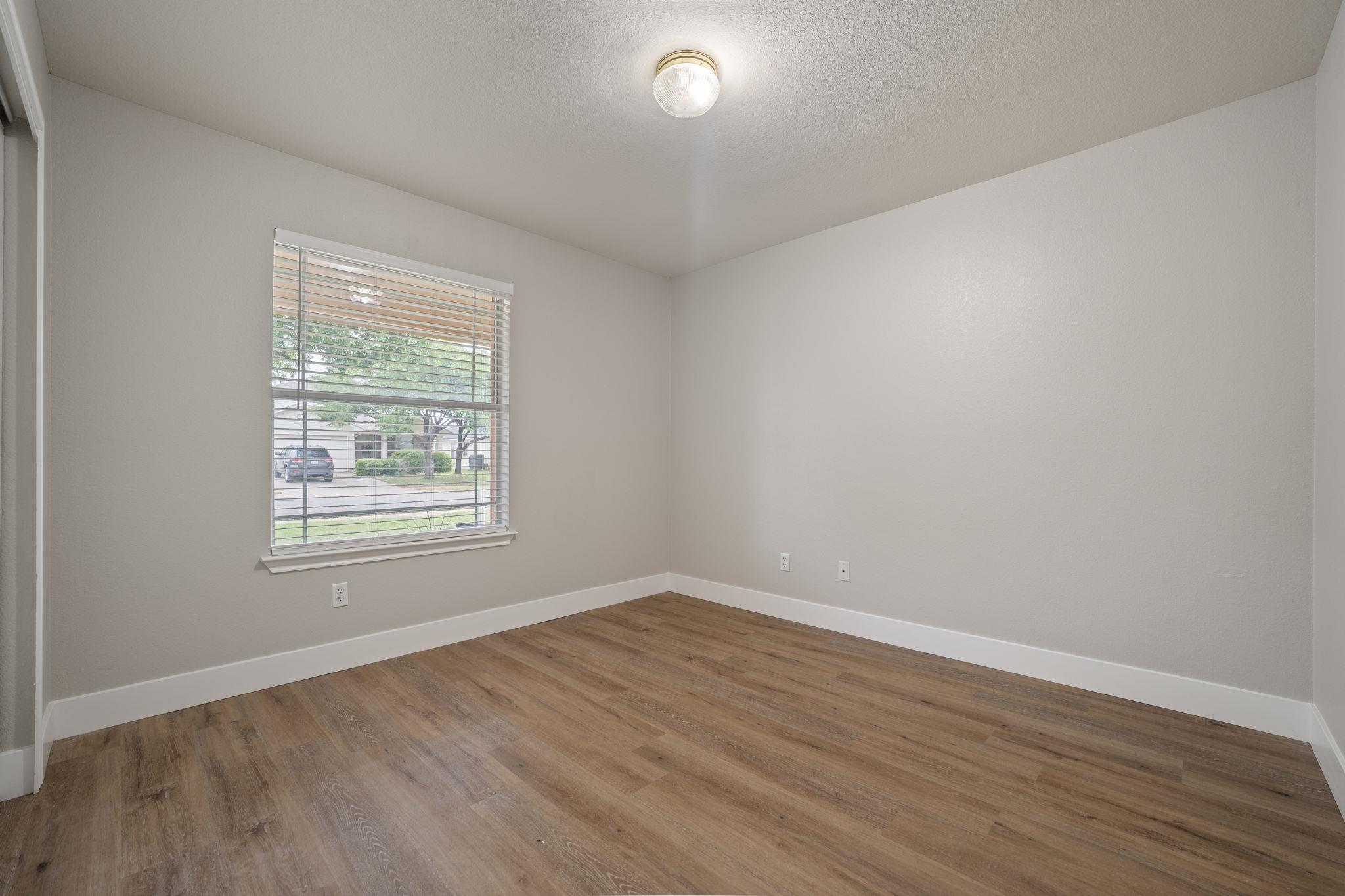 1056 Kenneys Way, Round Rock, TX 78665