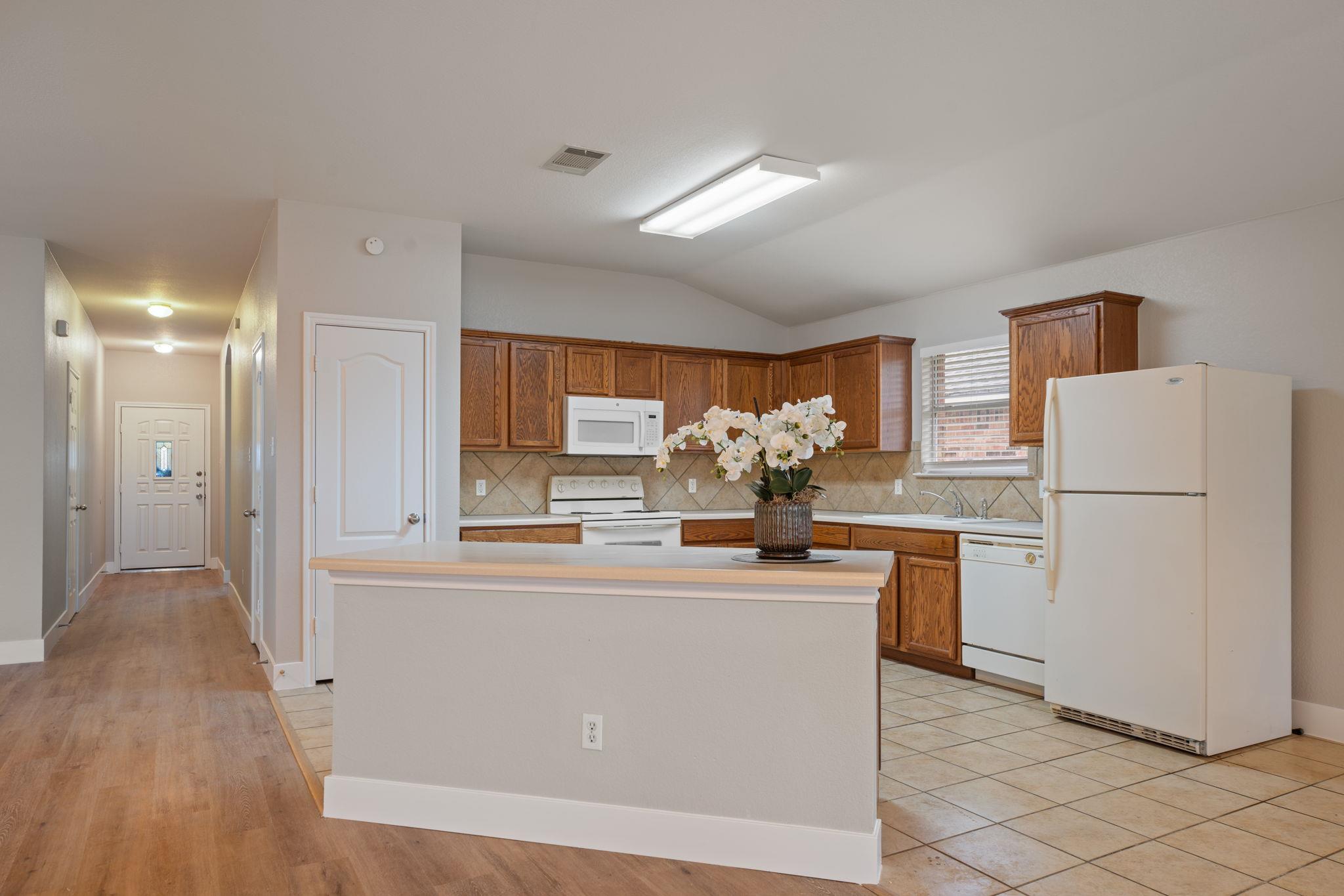 1056 Kenneys Way, Round Rock, TX 78665