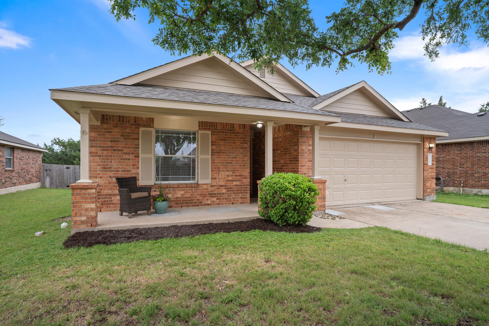 1056 Kenneys Way, Round Rock, TX 78665