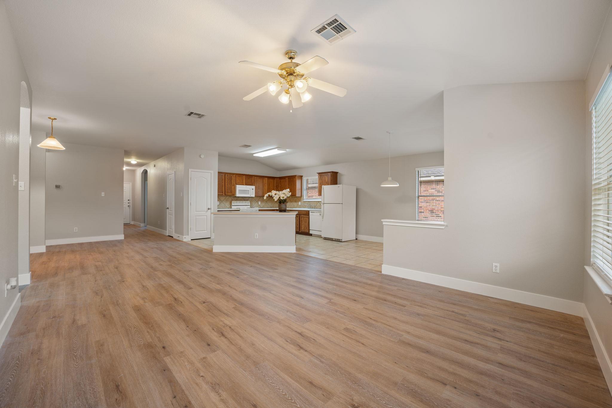 1056 Kenneys Way, Round Rock, TX 78665