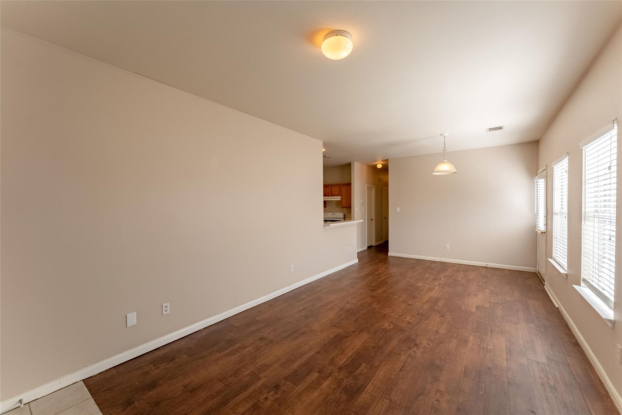 2825 Southampton Way # B, Round Rock, TX 78664
