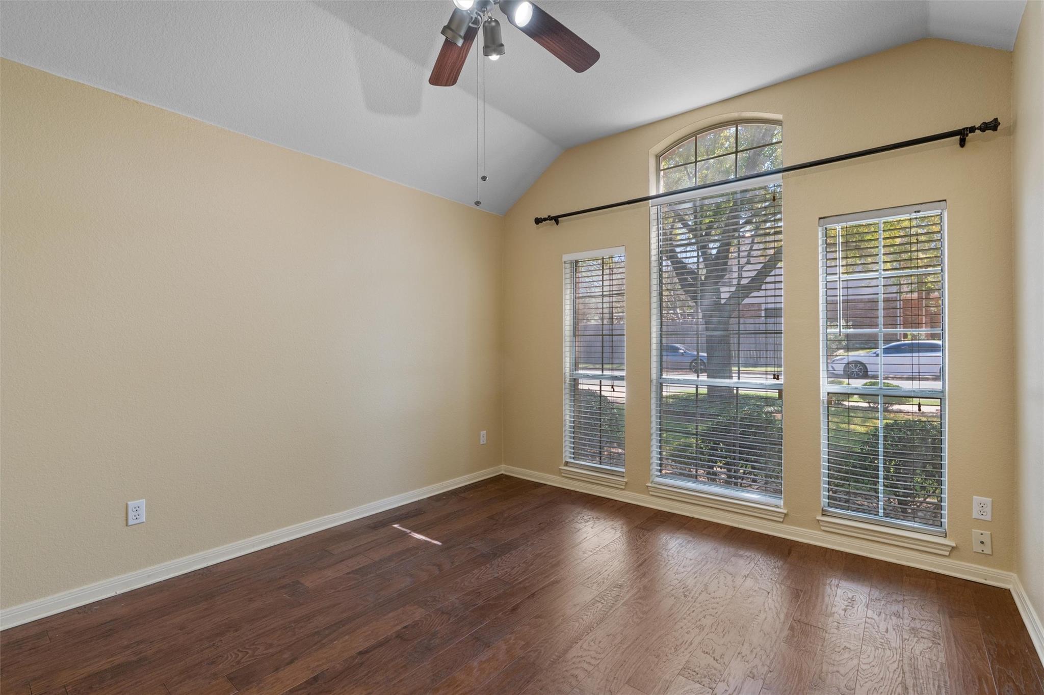 6814 Thistle Hill Way, Austin, TX 78754