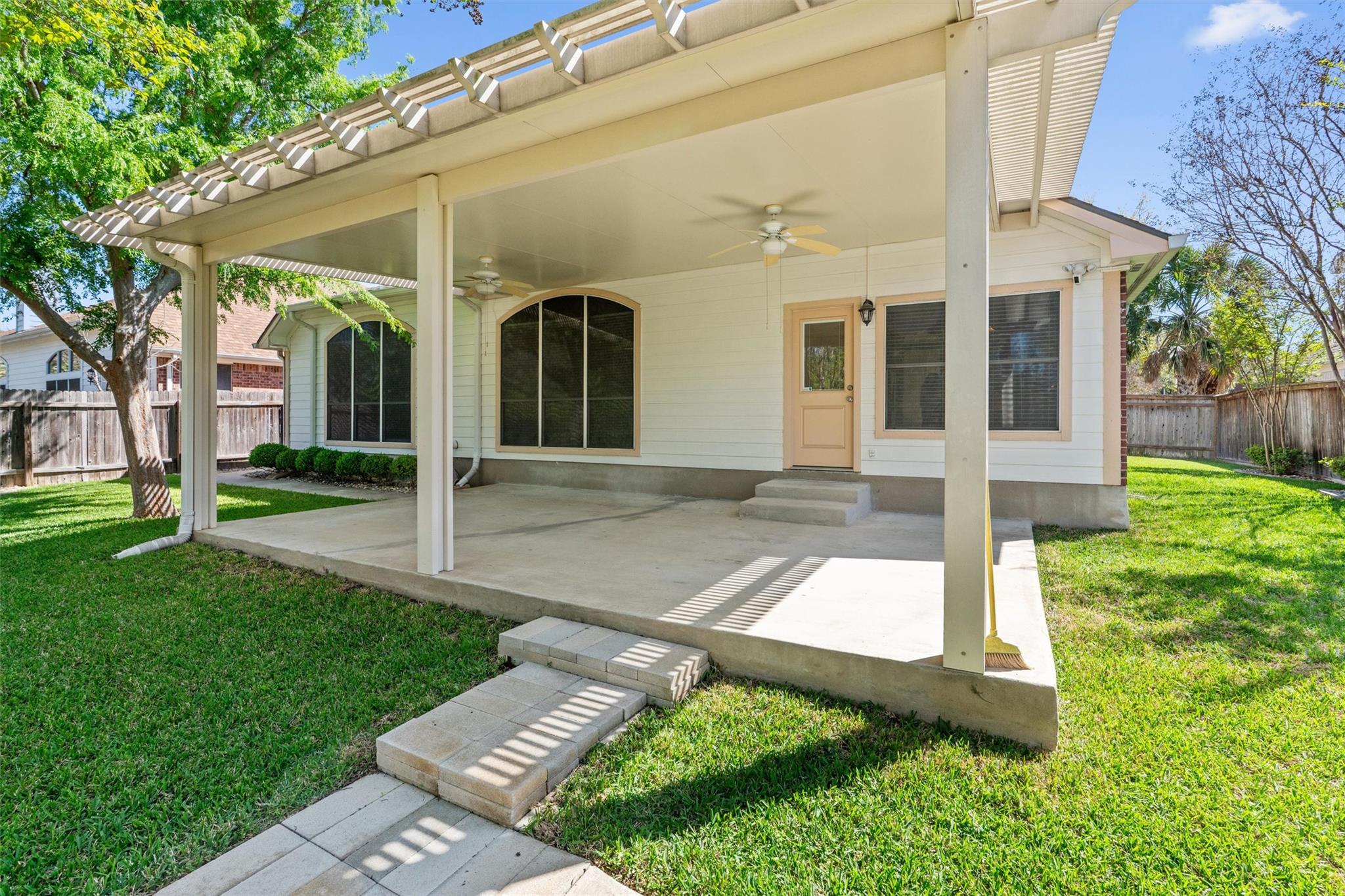 6814 Thistle Hill Way, Austin, TX 78754