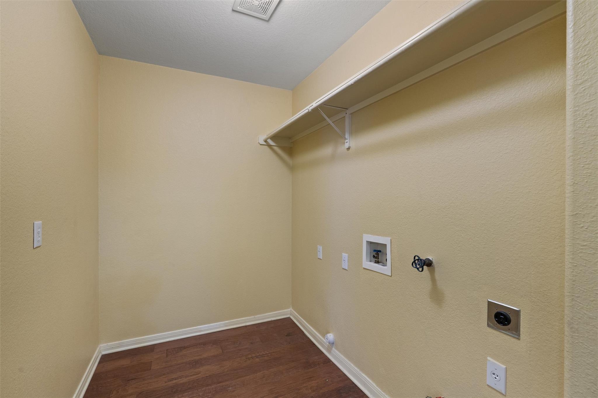 6814 Thistle Hill Way, Austin, TX 78754